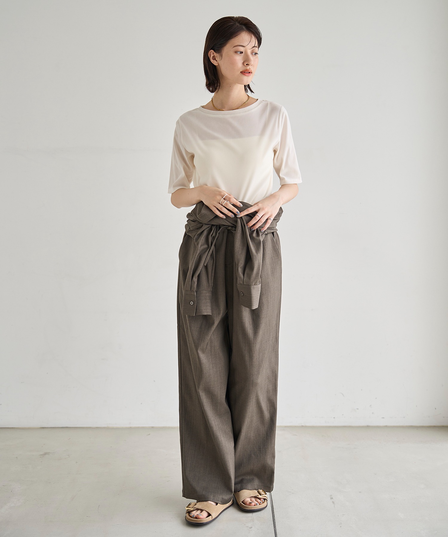 model：H166　着用サイズ：F