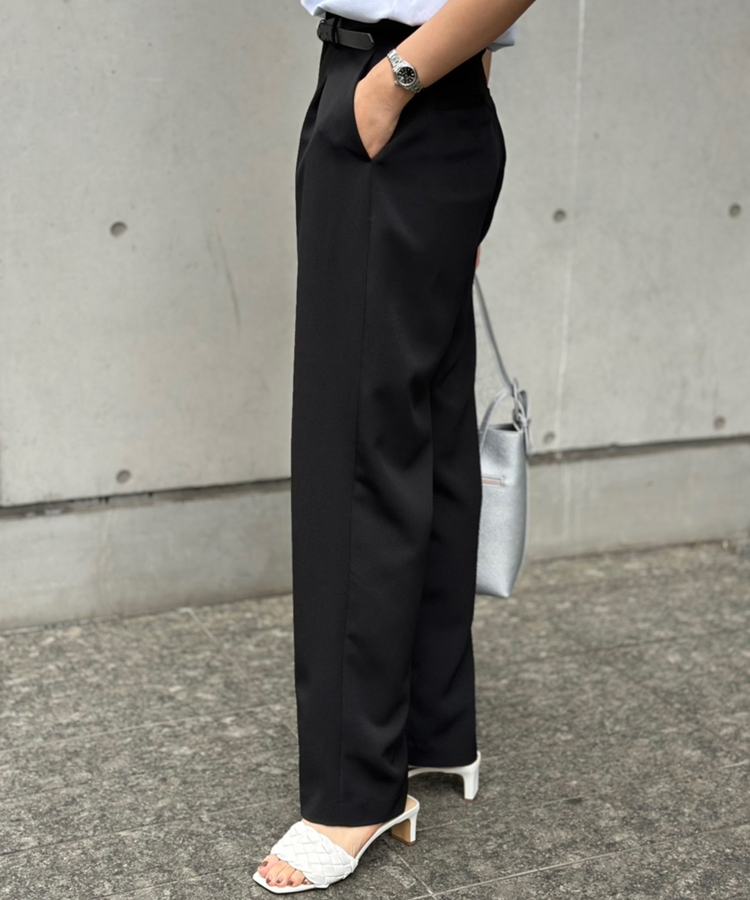 リネンライクタックワイドパンツ Emma Taylor│STYLEDOOR スタイルドア