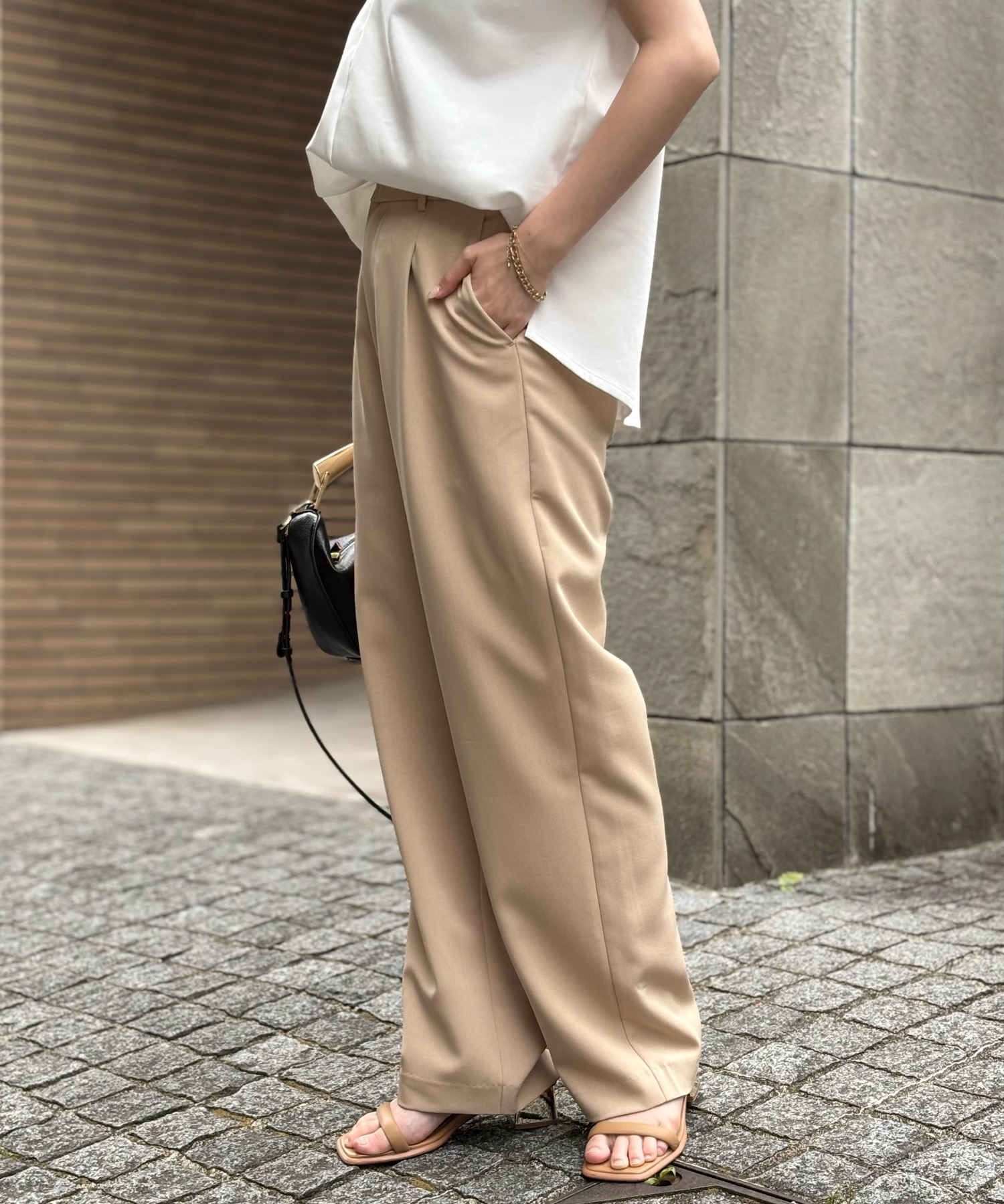 リネンライクタックワイドパンツ Emma Taylor│STYLEDOOR スタイルドア