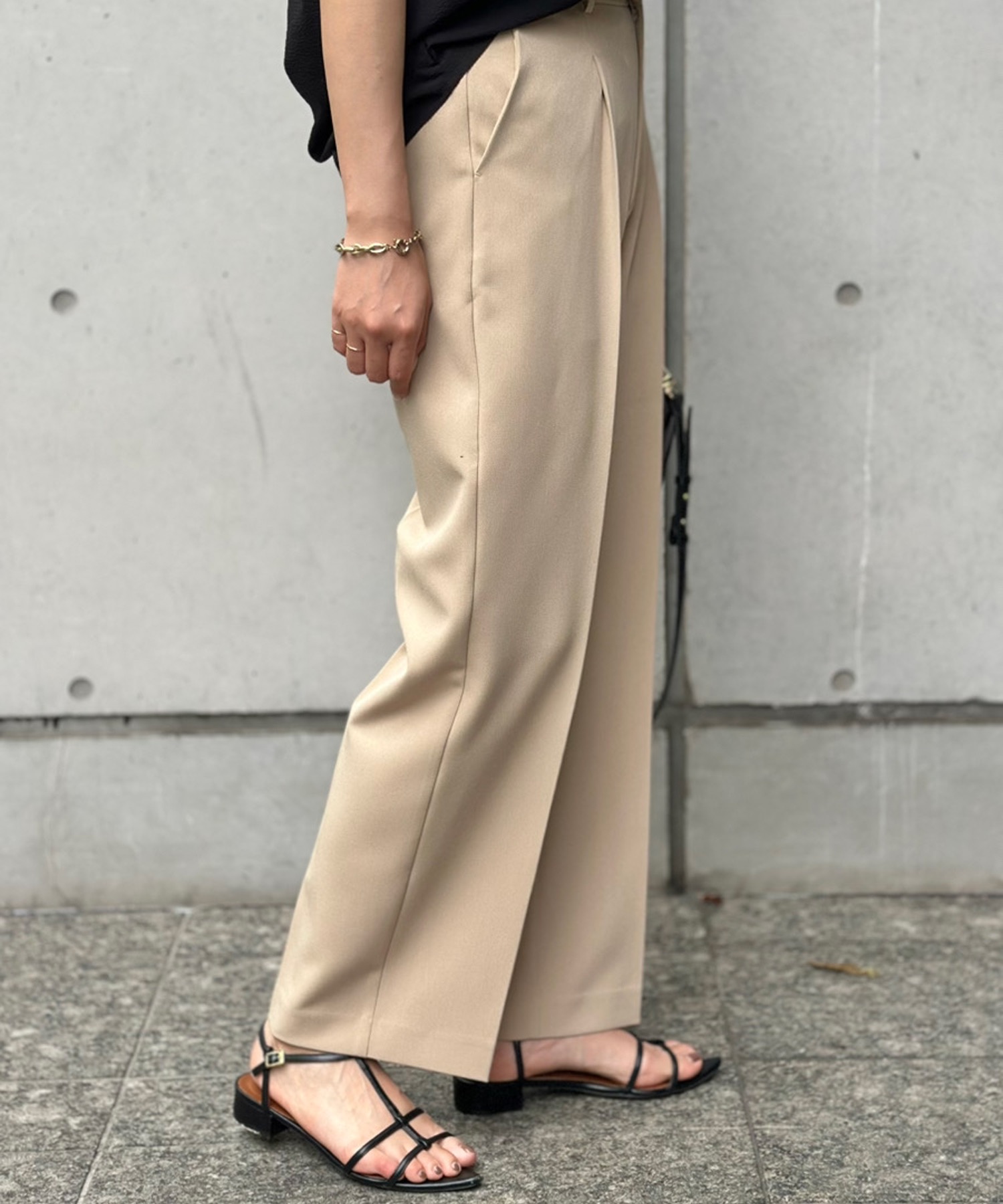 リネンライクタックワイドパンツ Emma Taylor│STYLEDOOR スタイルドア