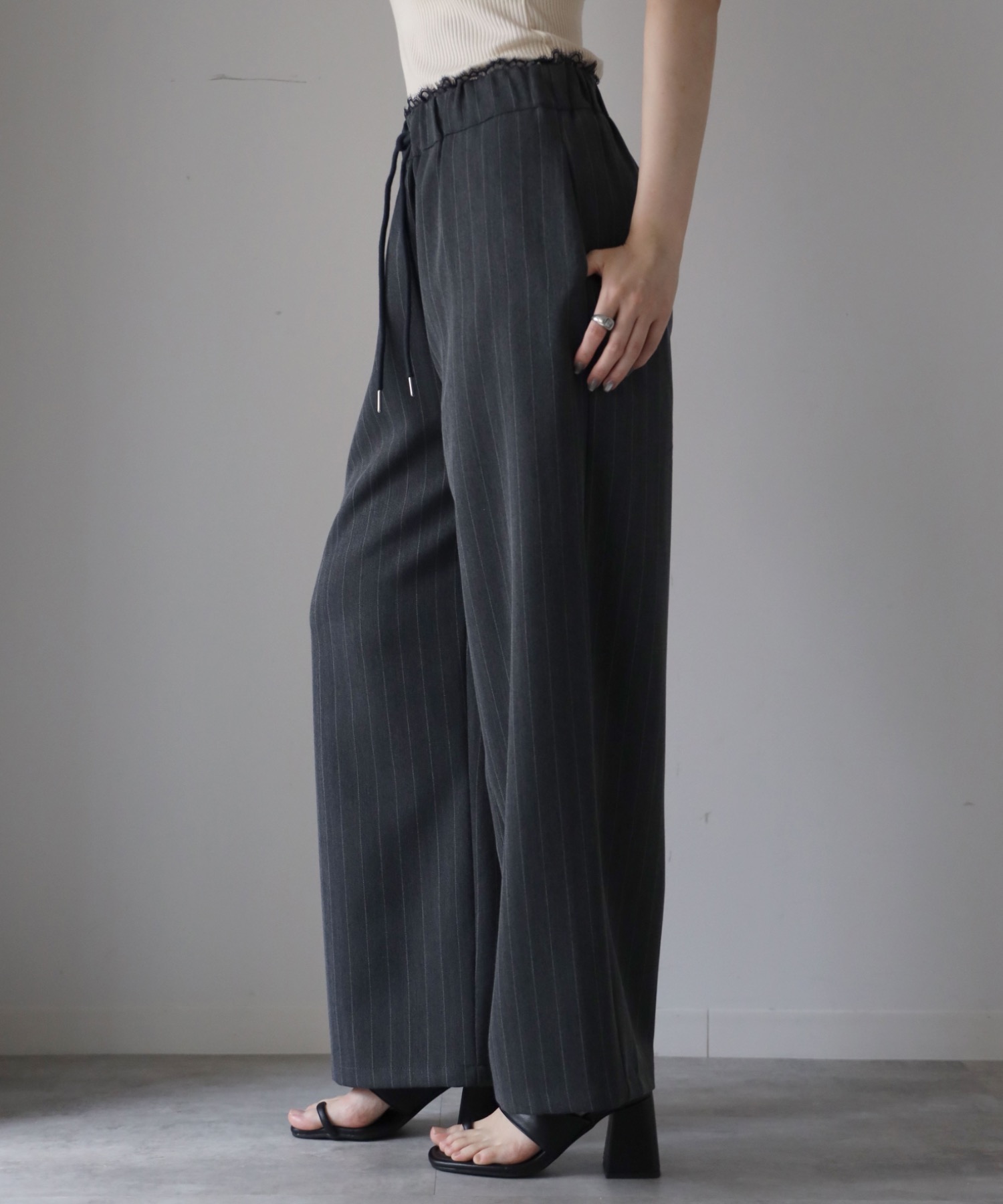 model：164cm. 着用サイズ：F(低身長さん用、丈短め)