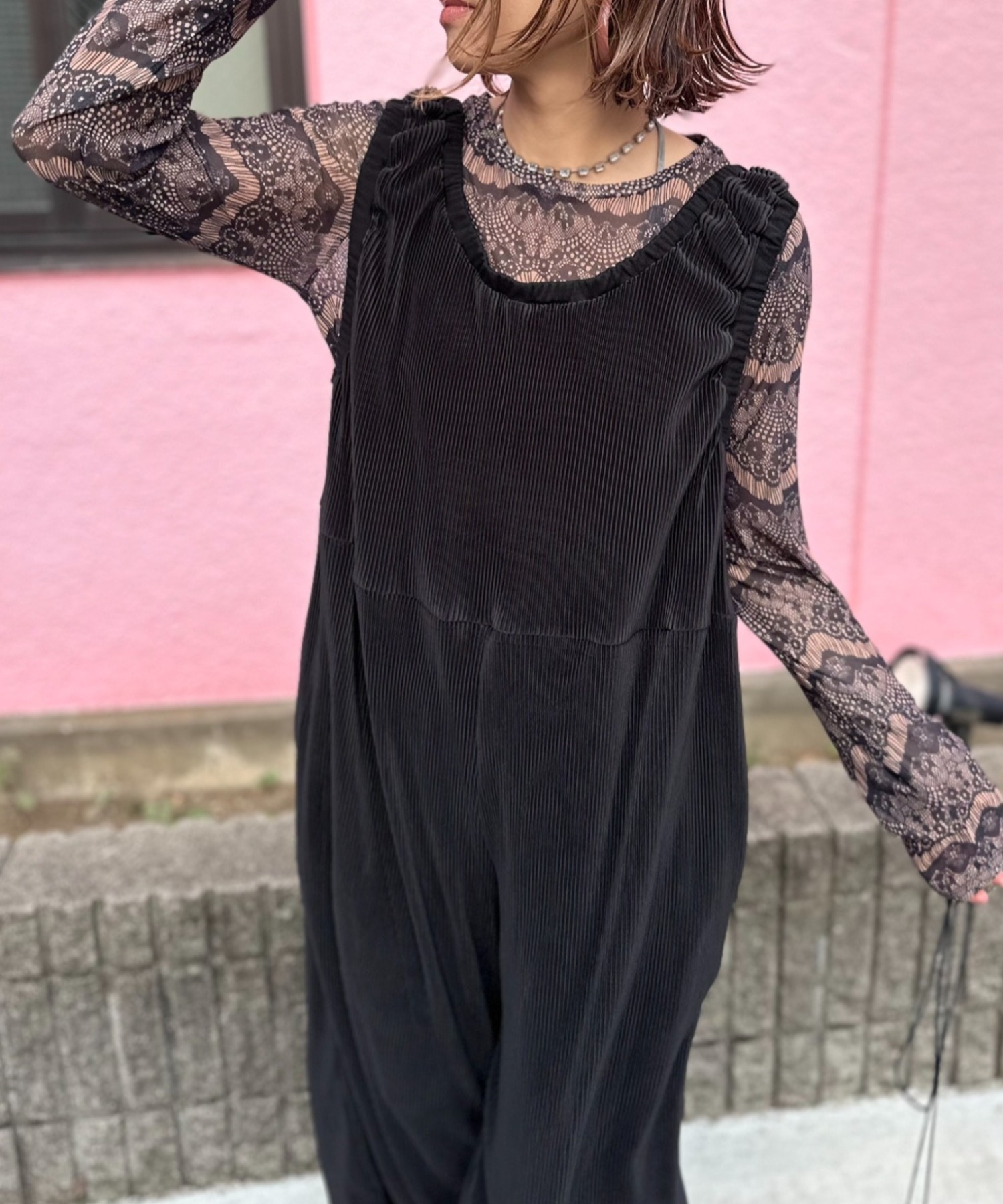 ブラック