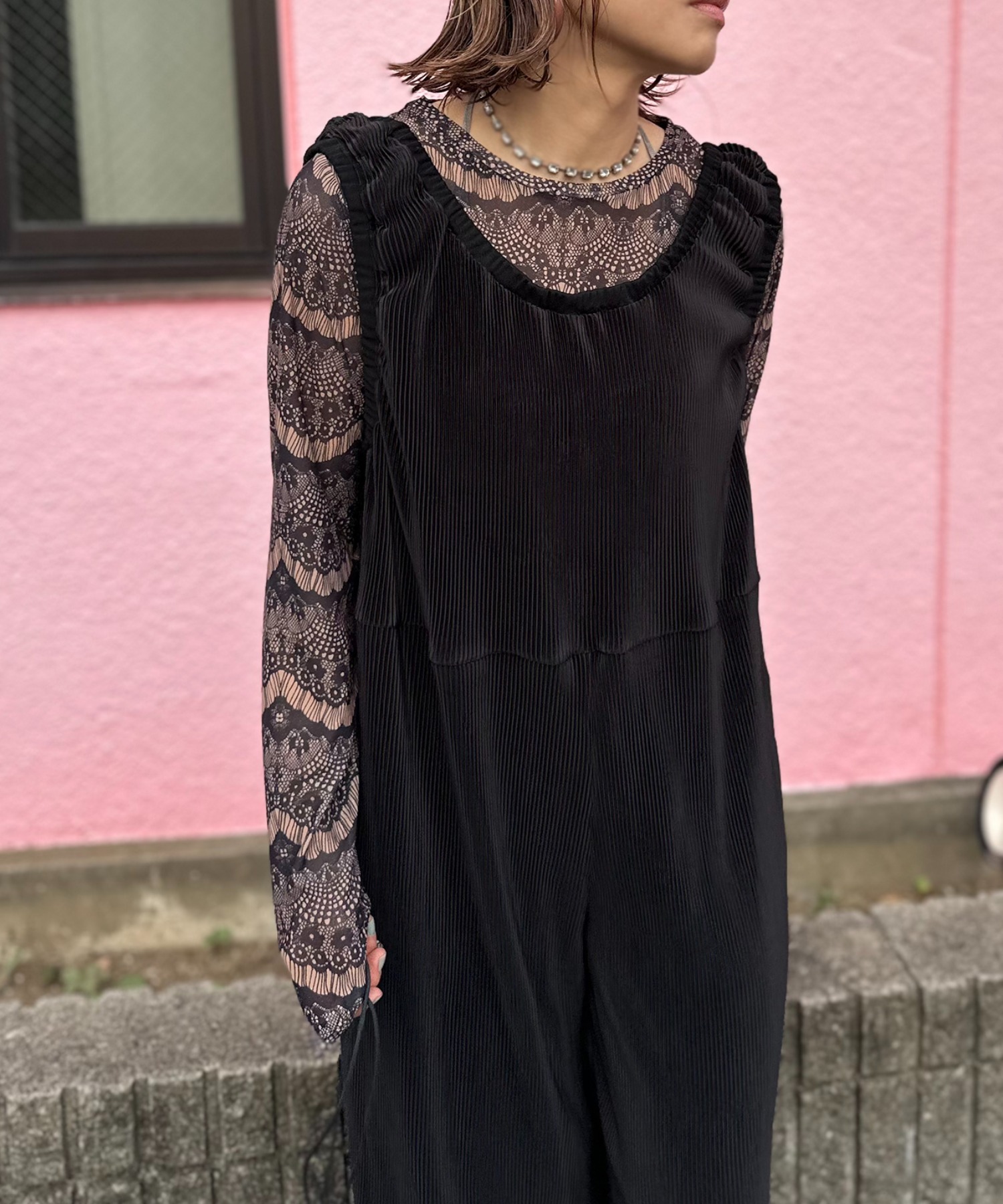 ブラック　※セルフカット8cm
model:154cm 着用サイズ:FREE