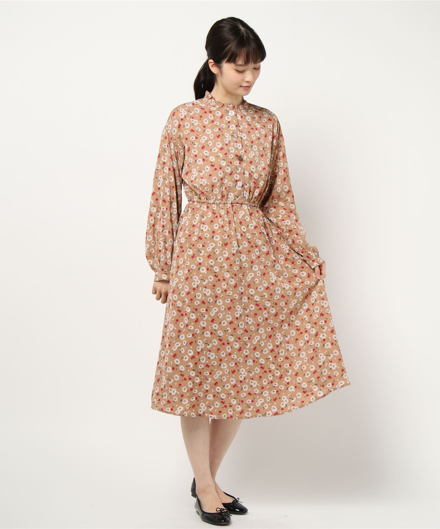 ジョーゼット 花柄 プチハイキラキラボタン付きワンピース