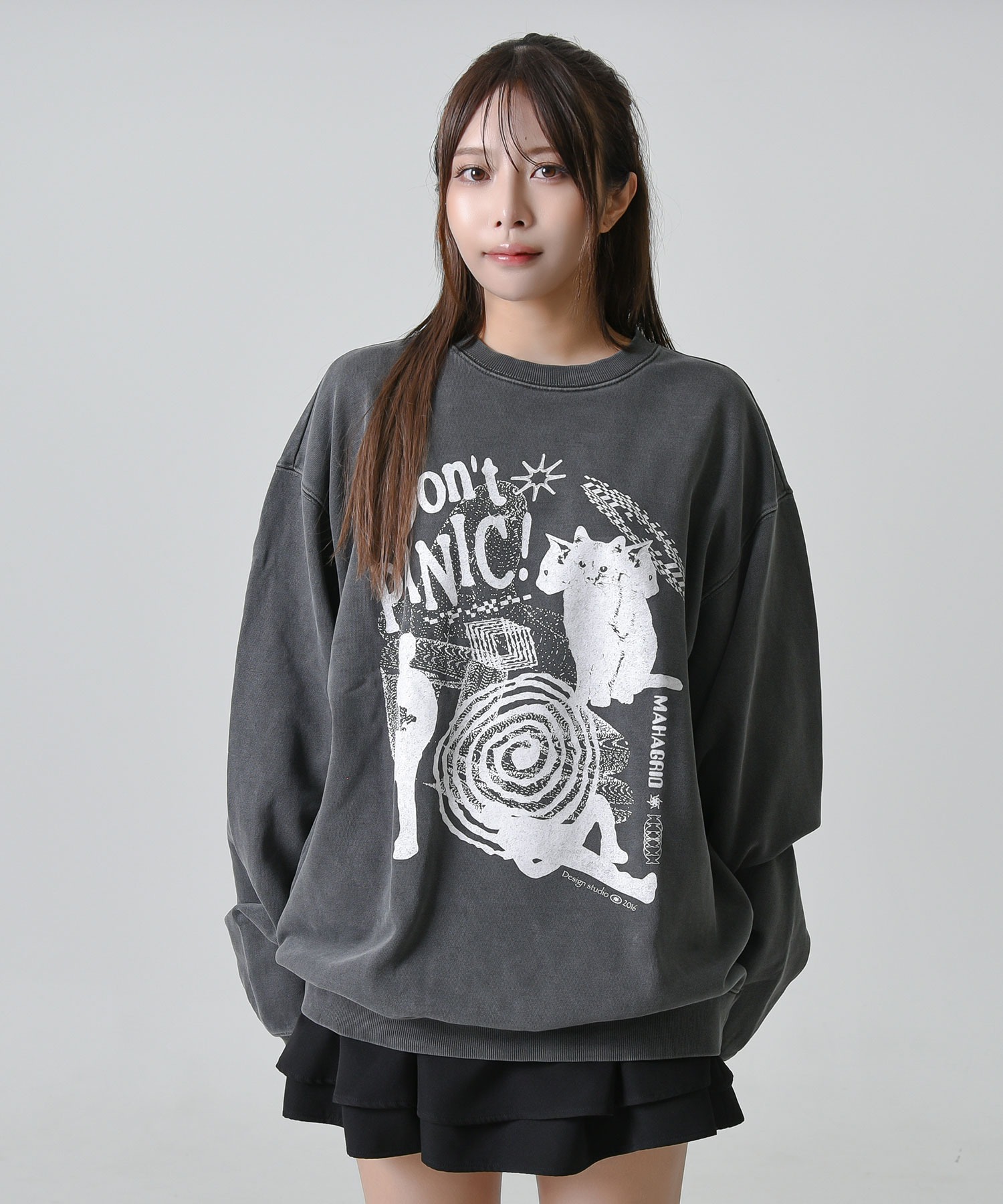 mahagrid/マハグリッド』DON'T PANIC PIGMENT SWEATSHIRT/ドント