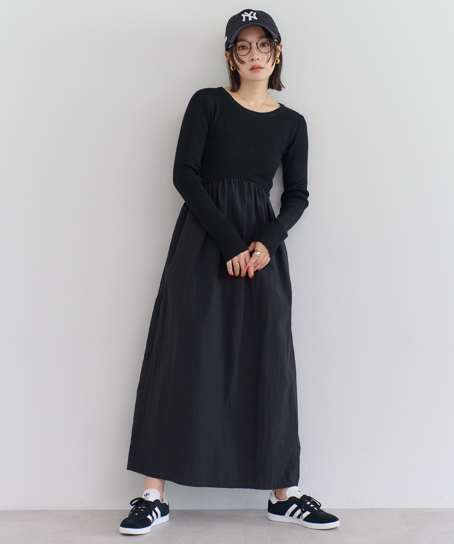 ブラック