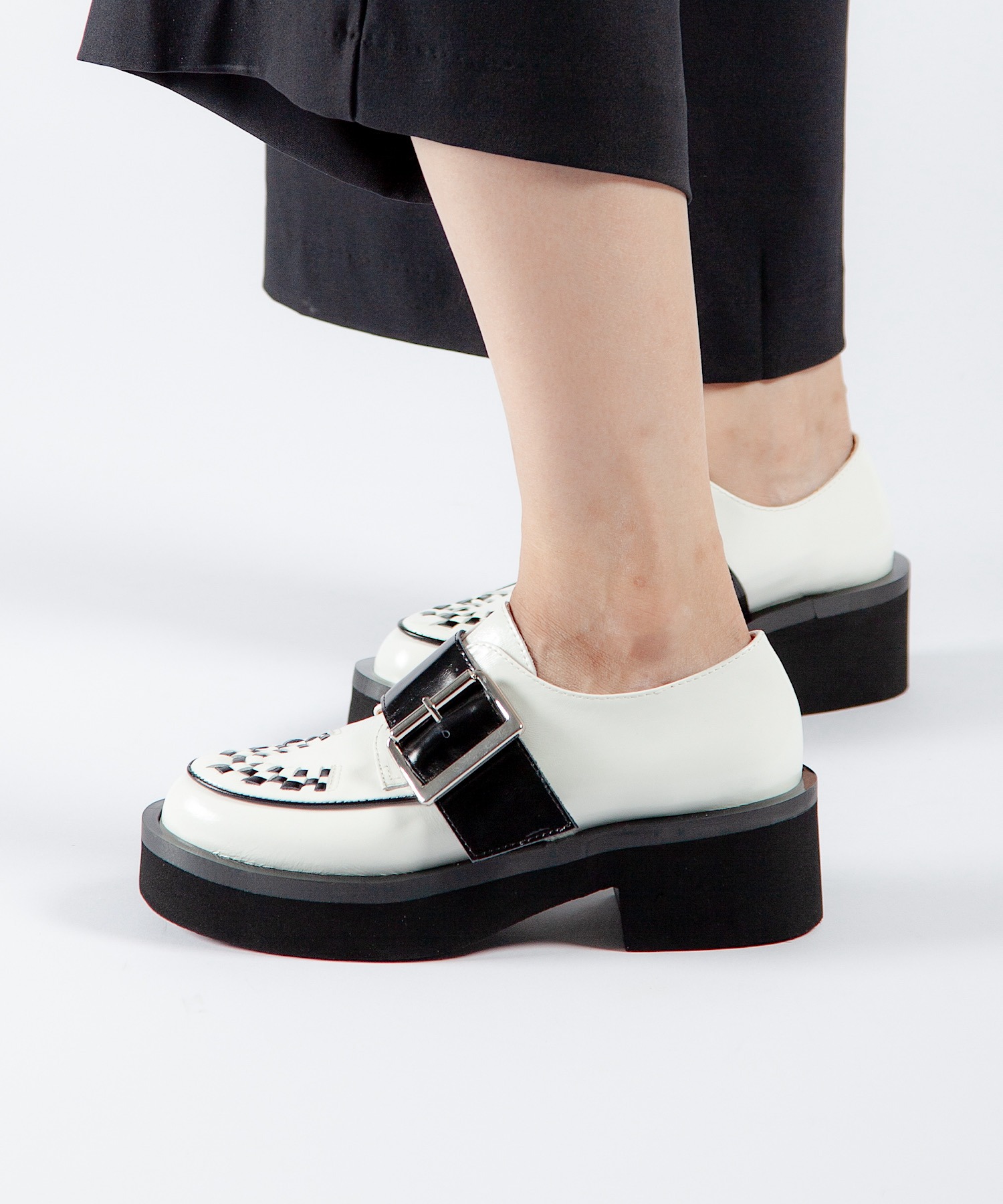 本革/厚底/5cm】ビッグバックル デザインローファー ALL BLACK