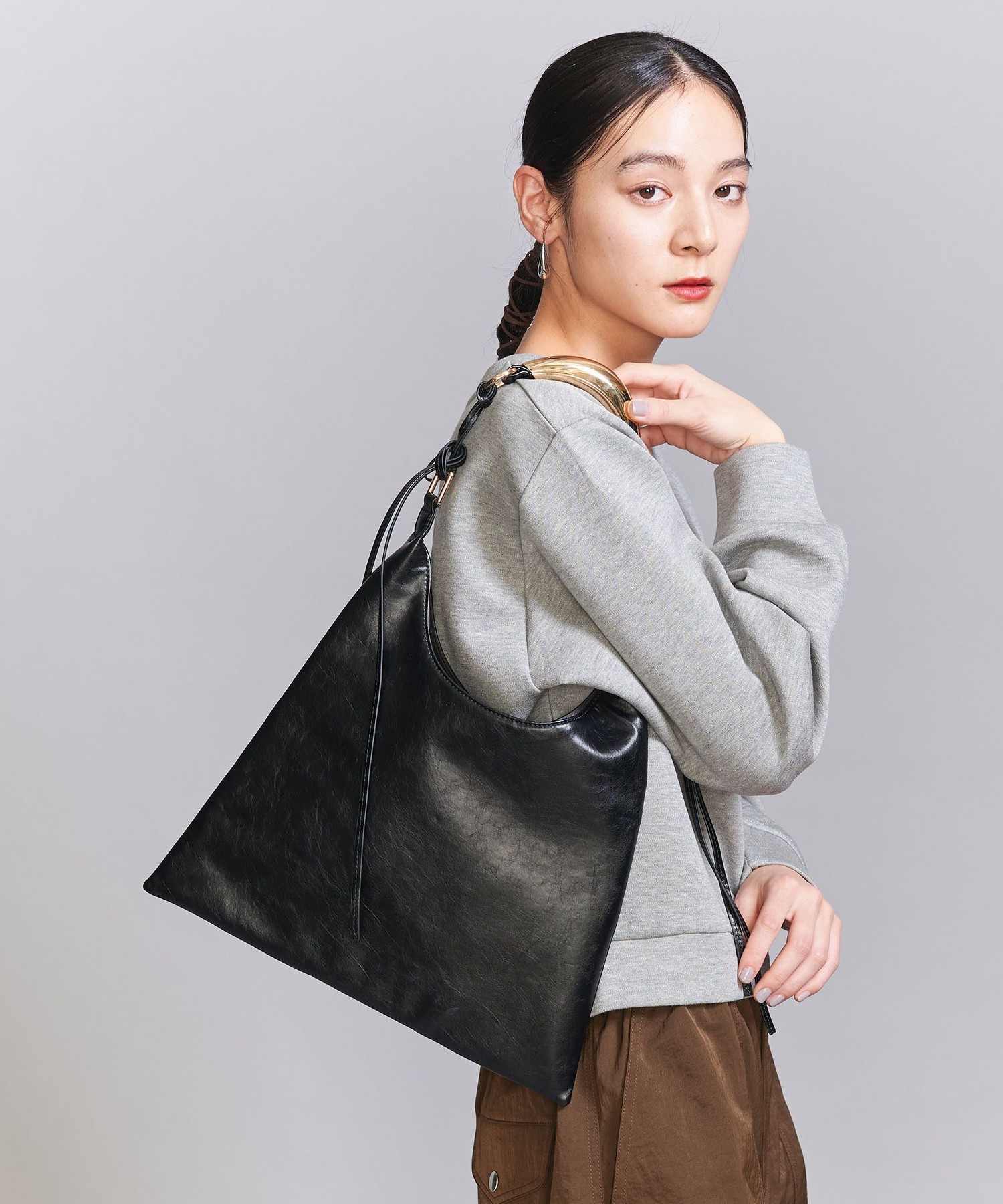 ぴったり製品 LE VERNIS ハンドバッグ ショルダーバッグ 【公式通販】