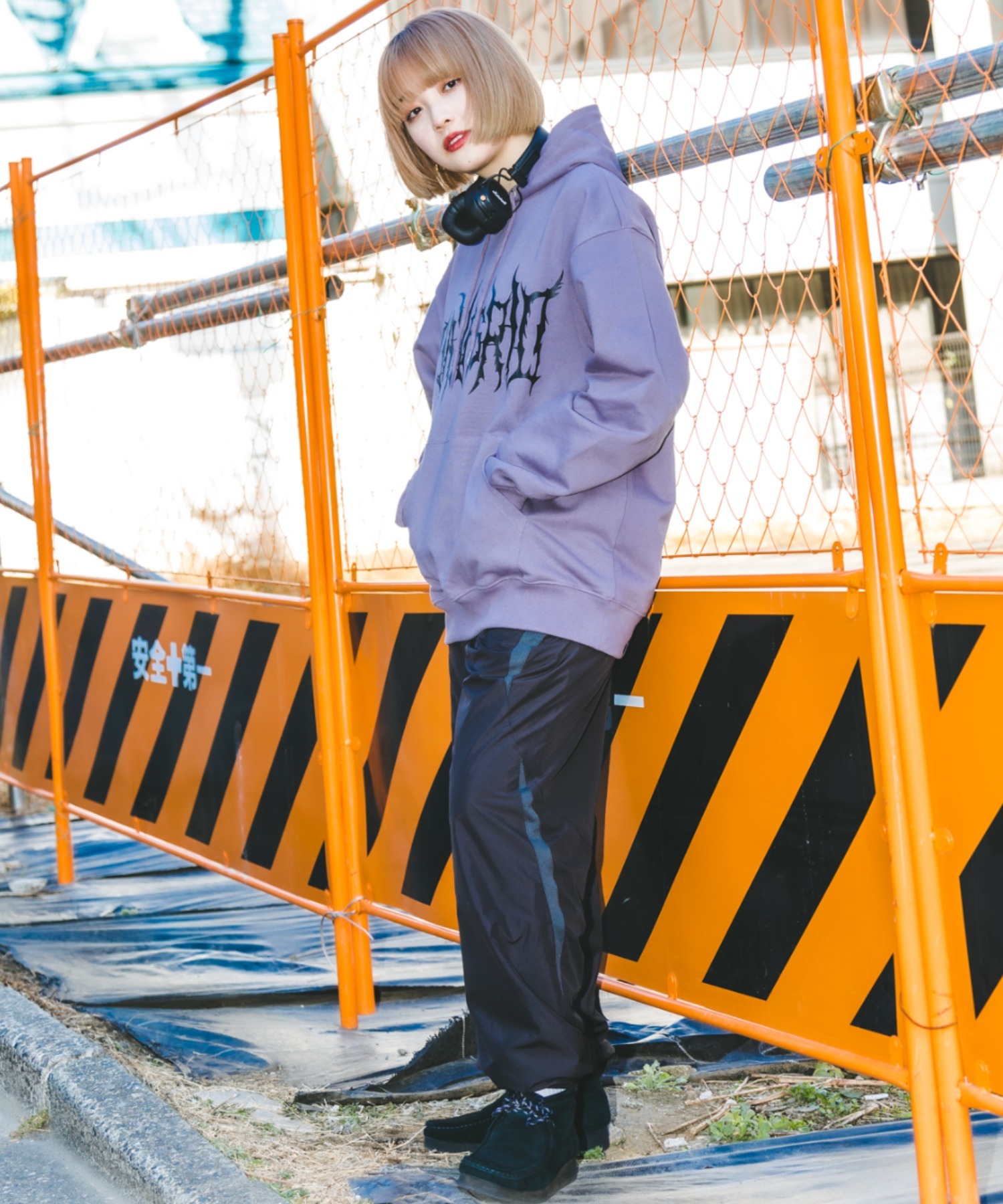 パーカー 「mahagrid/マハグリッド」GOTHIC LOGO HOODIE/ゴシックロゴ プルオーバーパーカー レディース メンズ MAHAGRID パーカー 「mahagrid/マハグリッド」GOTHIC LOGO
