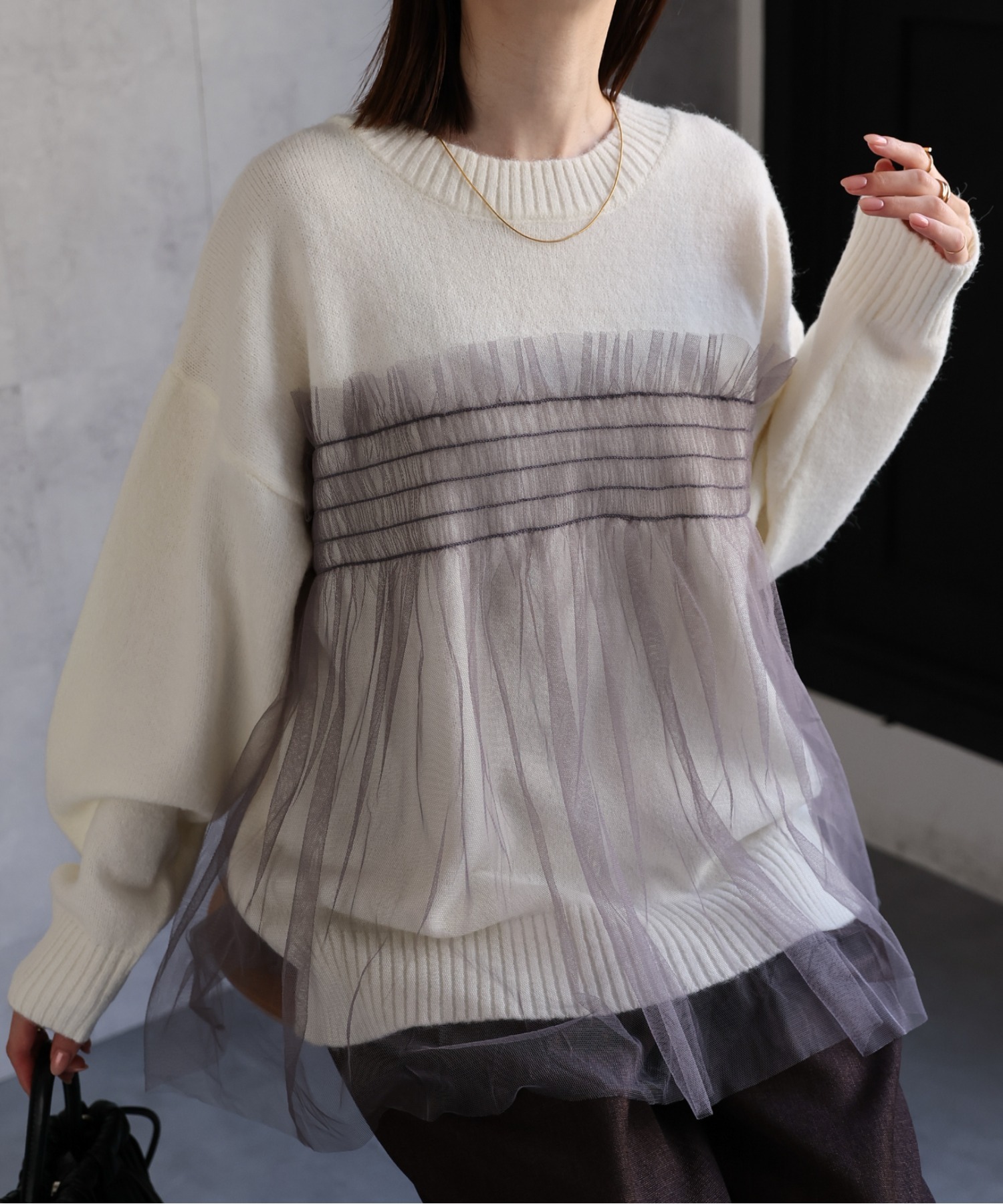 【新色：オフホワイト×グレー】
model：162cm 着用サイズ：F