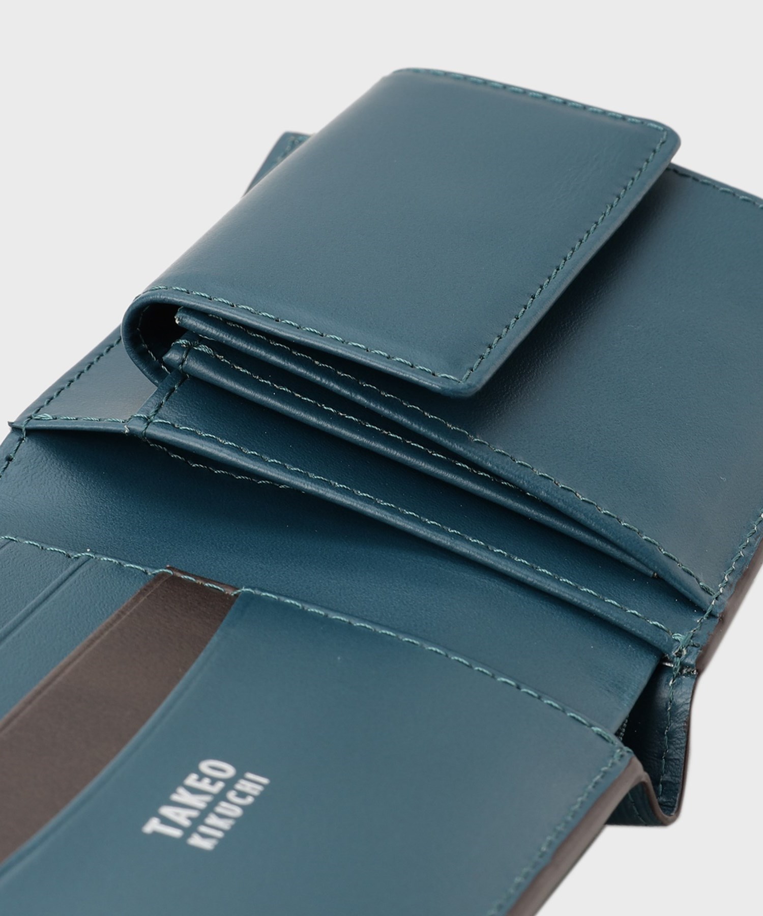 NEW レザーリップルシリーズ】バイフォールド ウォレット