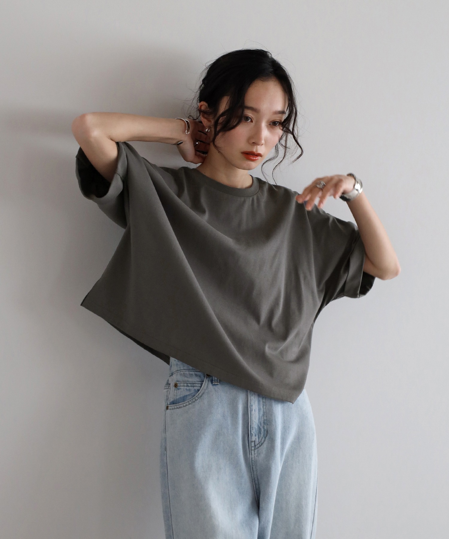 model：H161 着用サイズ：FREE