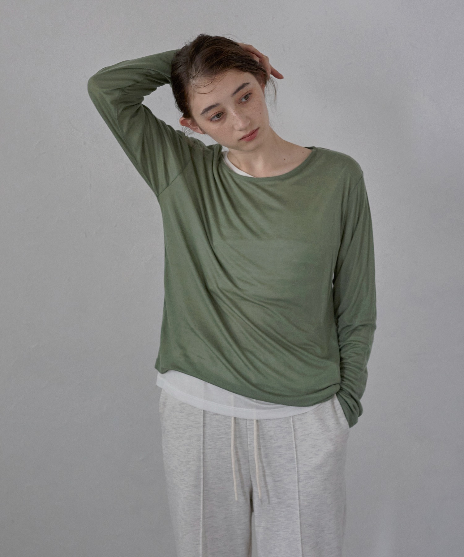 model：H164 着用サイズ：FREE