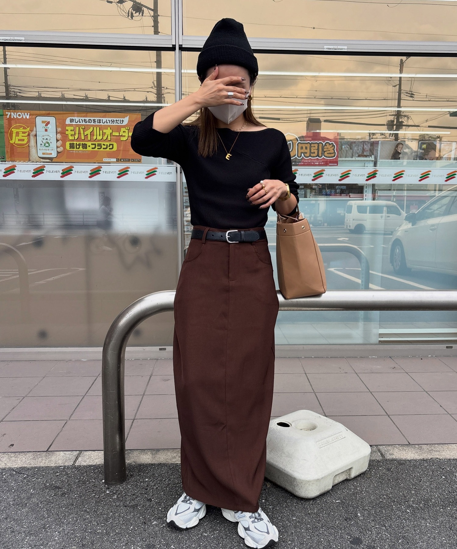 model：H152 着用サイズ：FREE