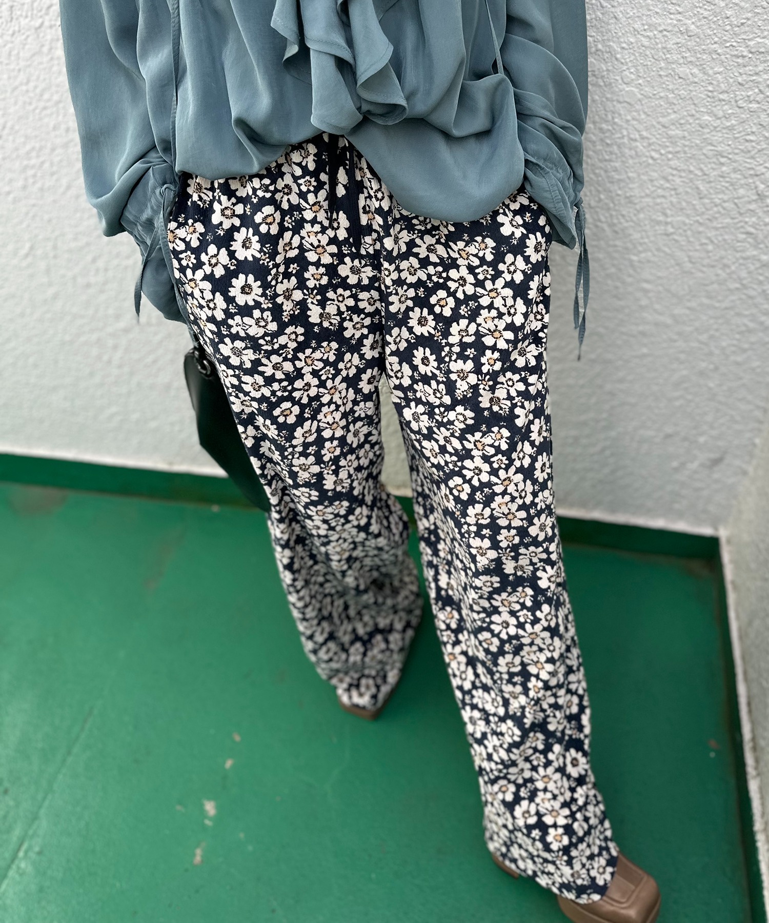 ネイビー
model:154cm 着用サイズ:FREE