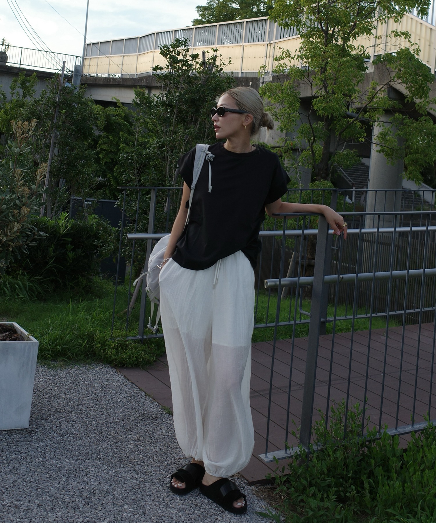 model：H163 着用サイズ：FREE