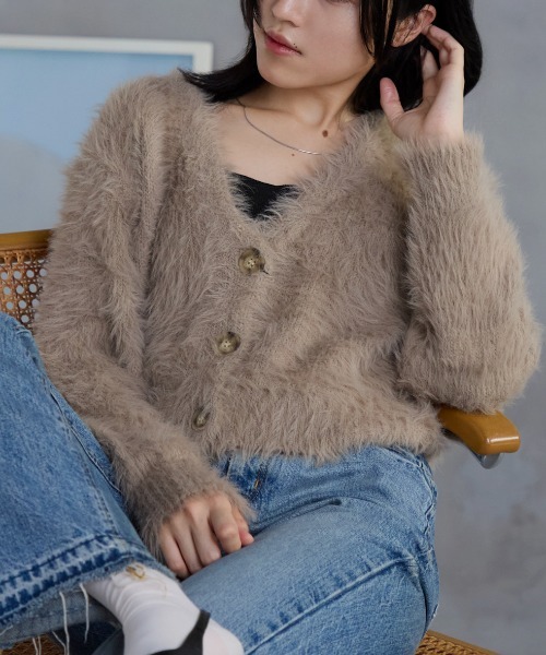 ベージュ