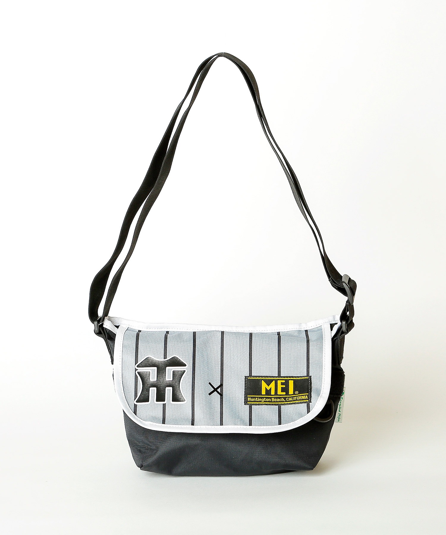 Mei メイｘ阪神タイガース オフィシャルコラボレーション Mini Messenger Bag ミニメッセンジャーバッグ The Barefoot Salle De Bal The Barefoot Online サルデバル ザベアフット オンライン