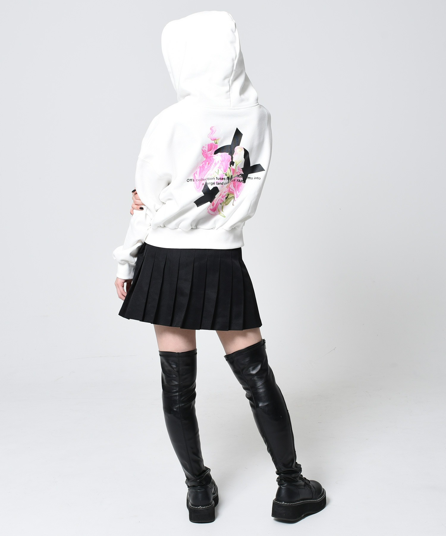 OY/オーワイ』 MELTING FLOWER CROP HOODIE ZIP UP/メルティング