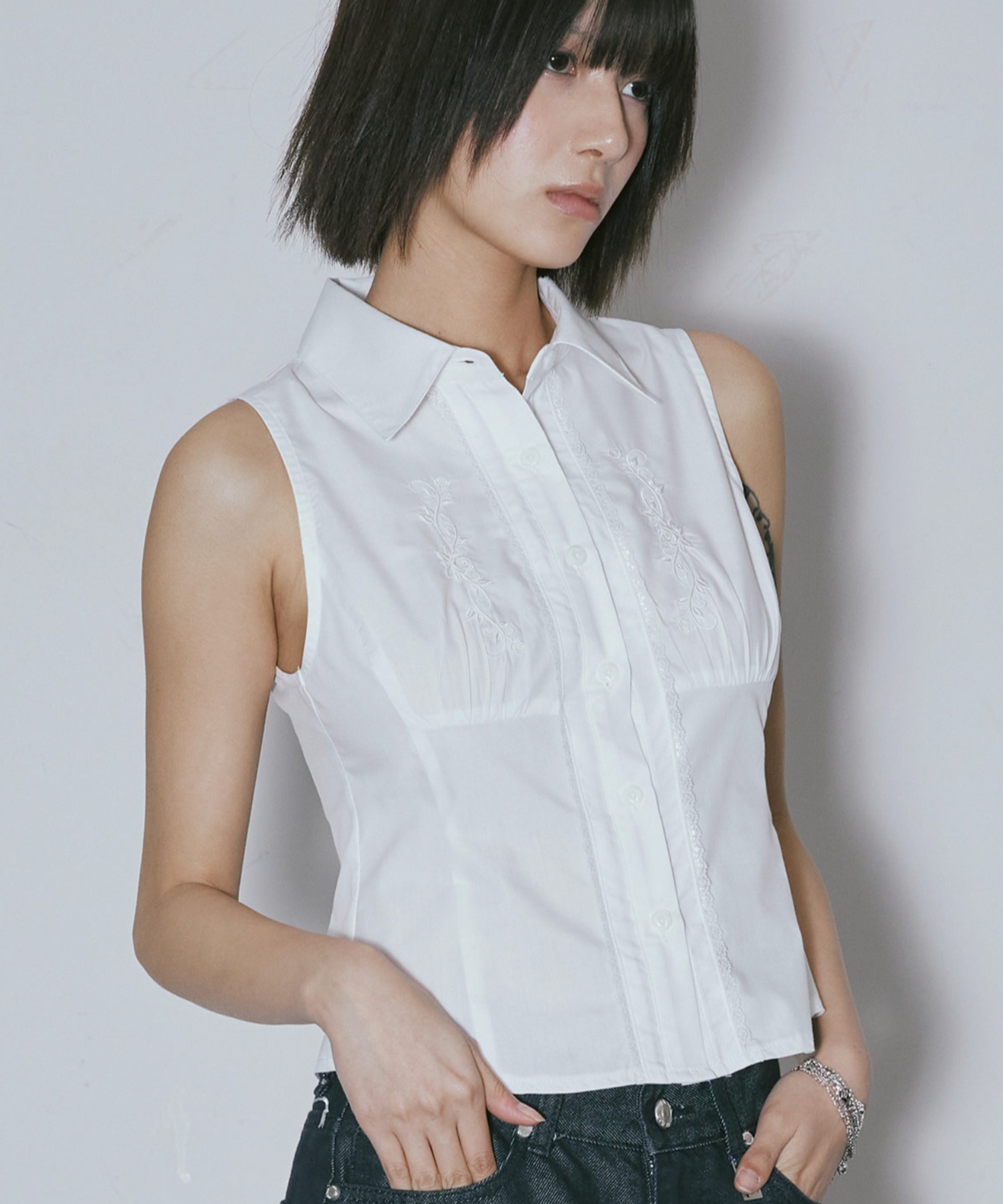 A'GEM/9 × .kom 『NIIER NOR/ニーアノア』 ROSE SLEEVELESS