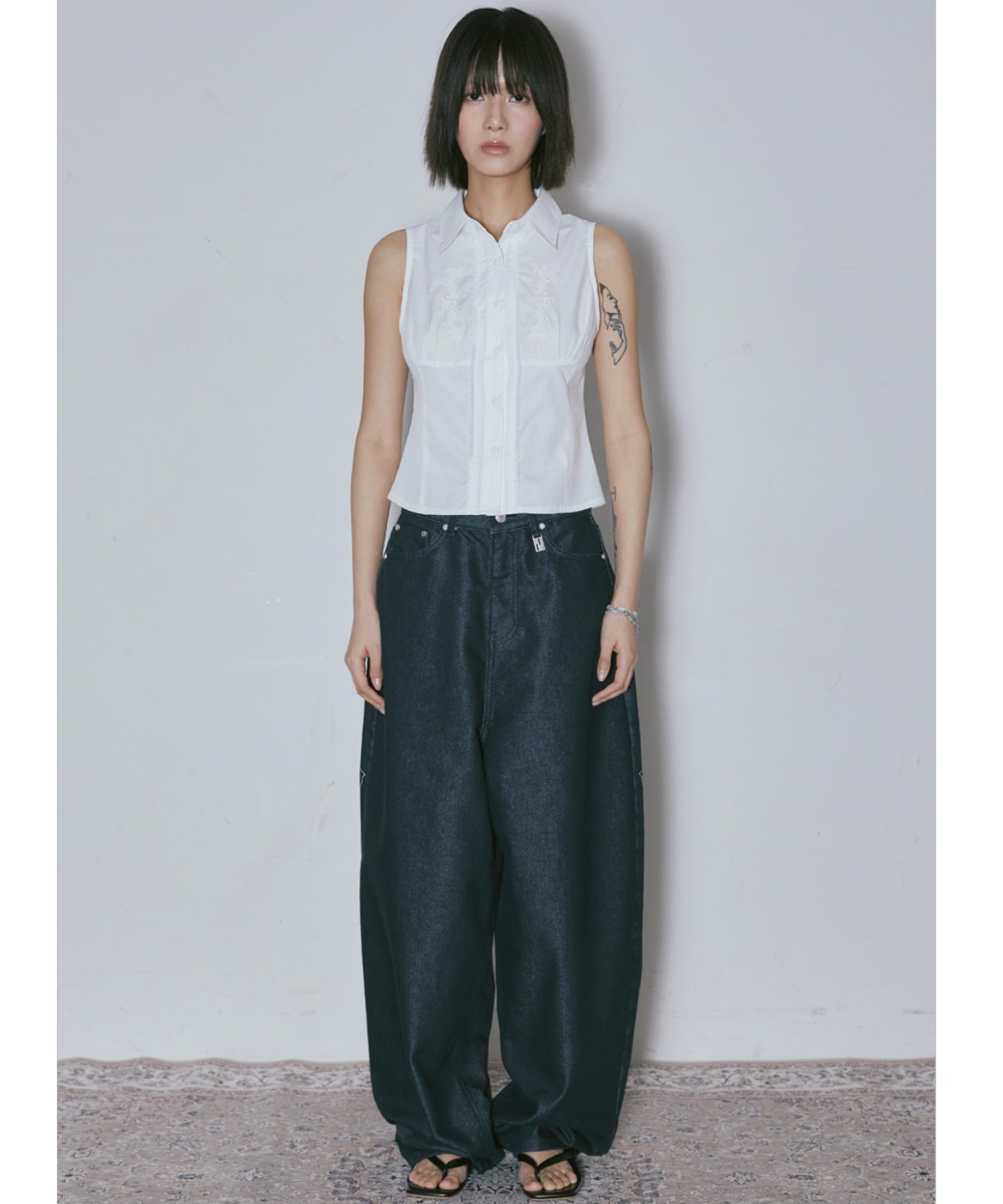 A'GEM/9 × .kom 『NIIER NOR/ニーアノア』 ROSE SLEEVELESS