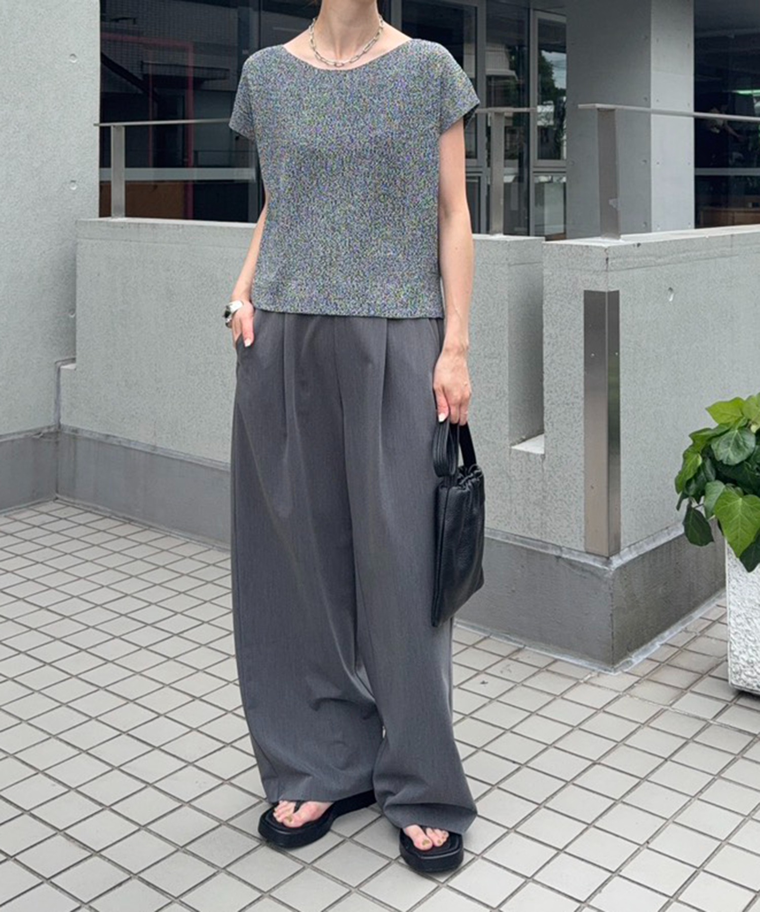 model：H166　着用サイズ：M