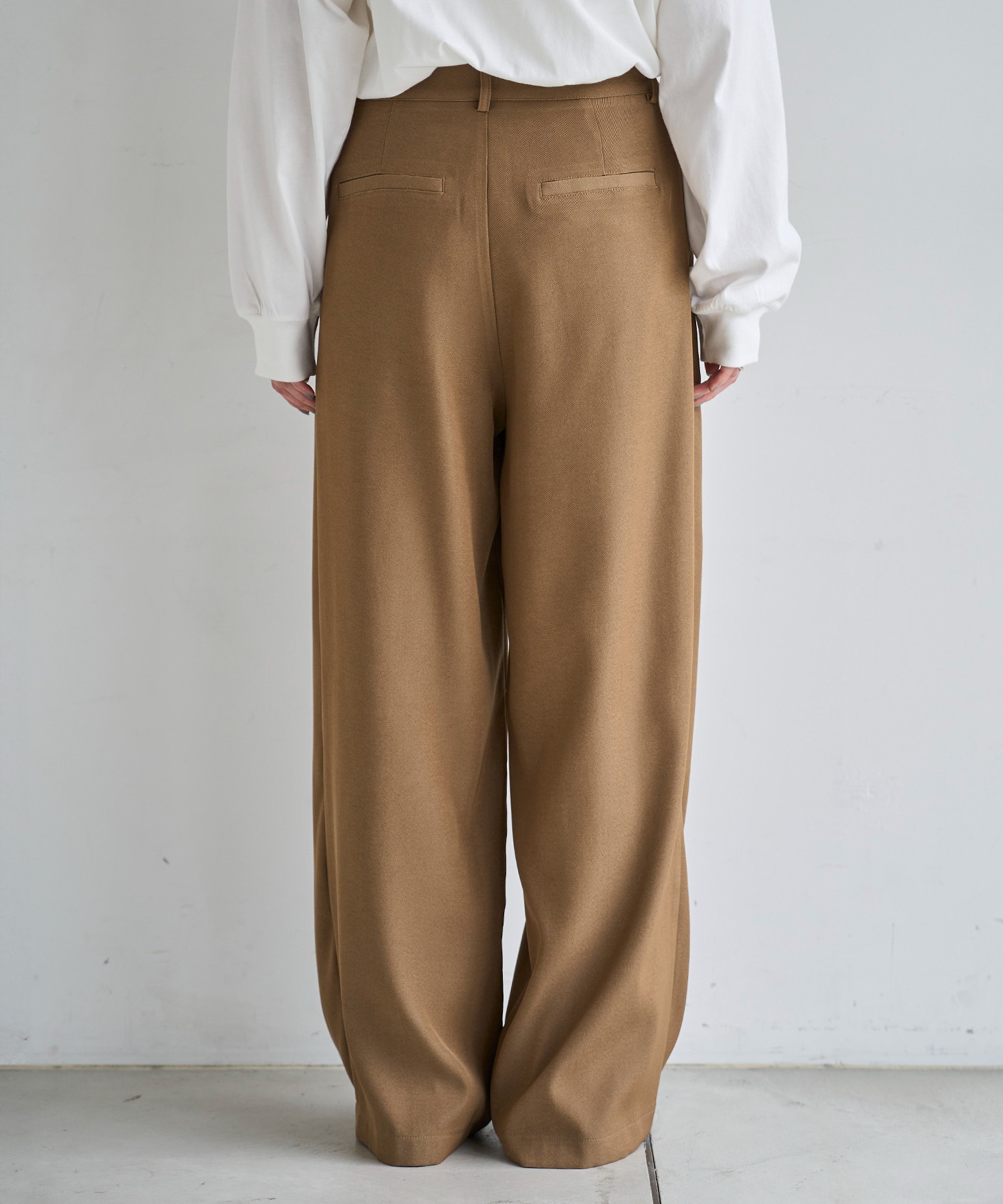 model：H166　着用サイズ：M