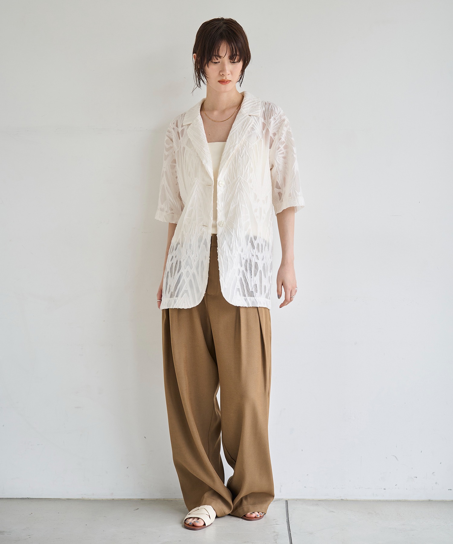 model：H166　着用サイズ：M