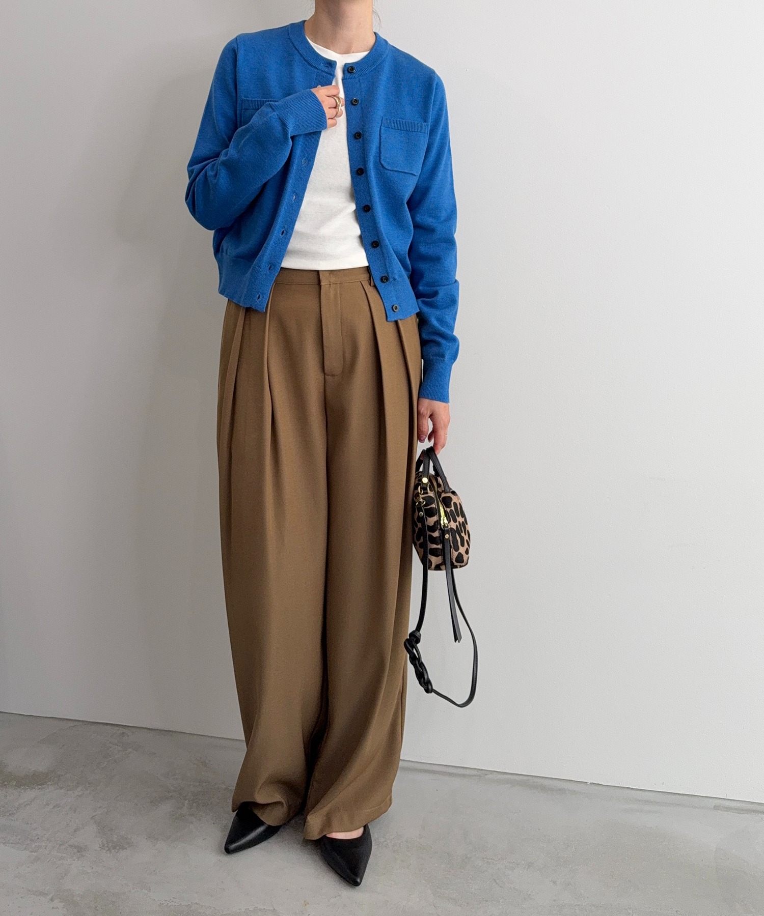 model：H166　着用サイズ：M