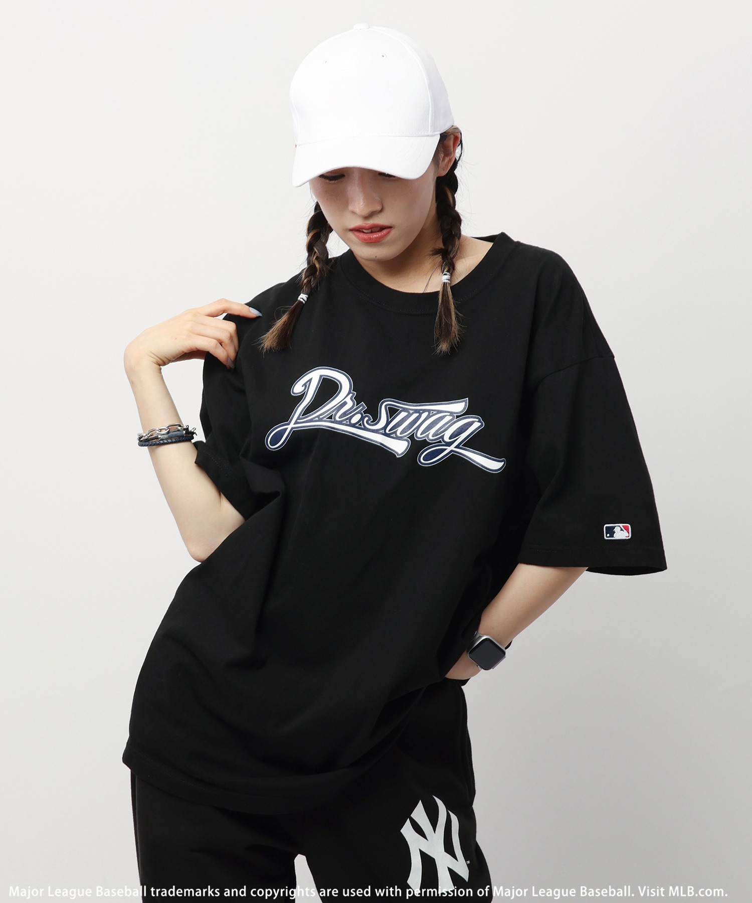 MLB】Dr.SWAGコラボフロッキープリントTシャツ BACK TO THE FIELD(BTTF