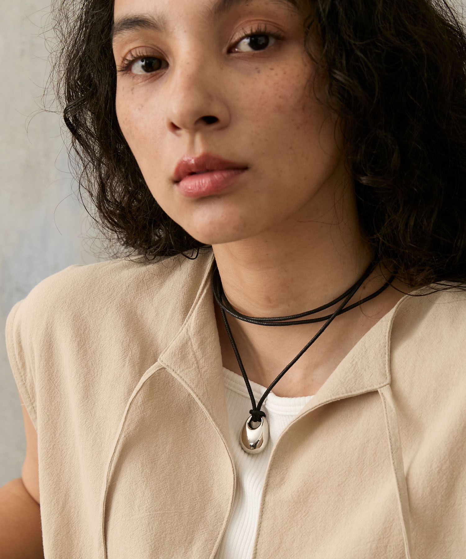 Motif black cord choker necklace / モチーフ ブラック コード