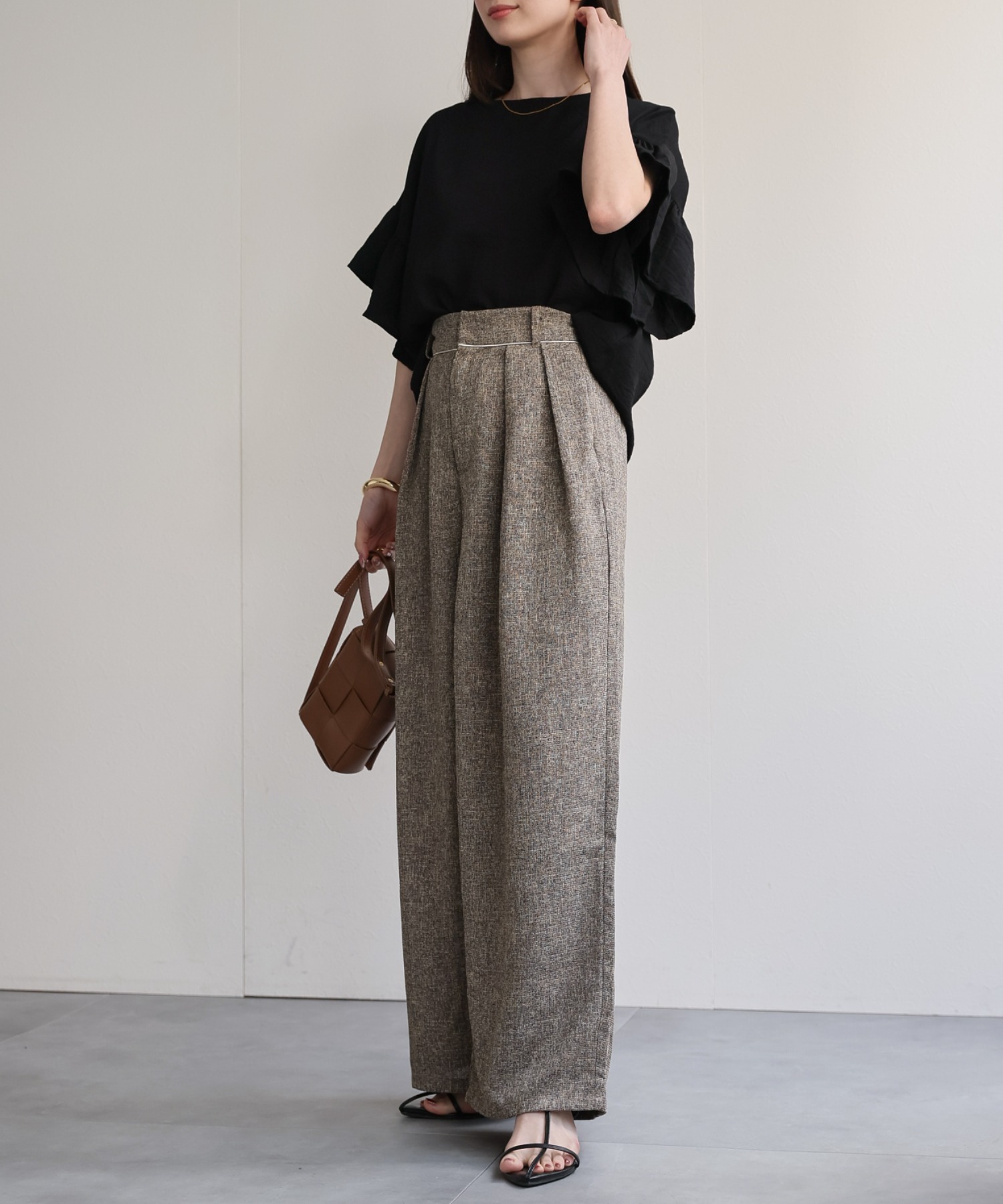 model：162cm 着用サイズ：F