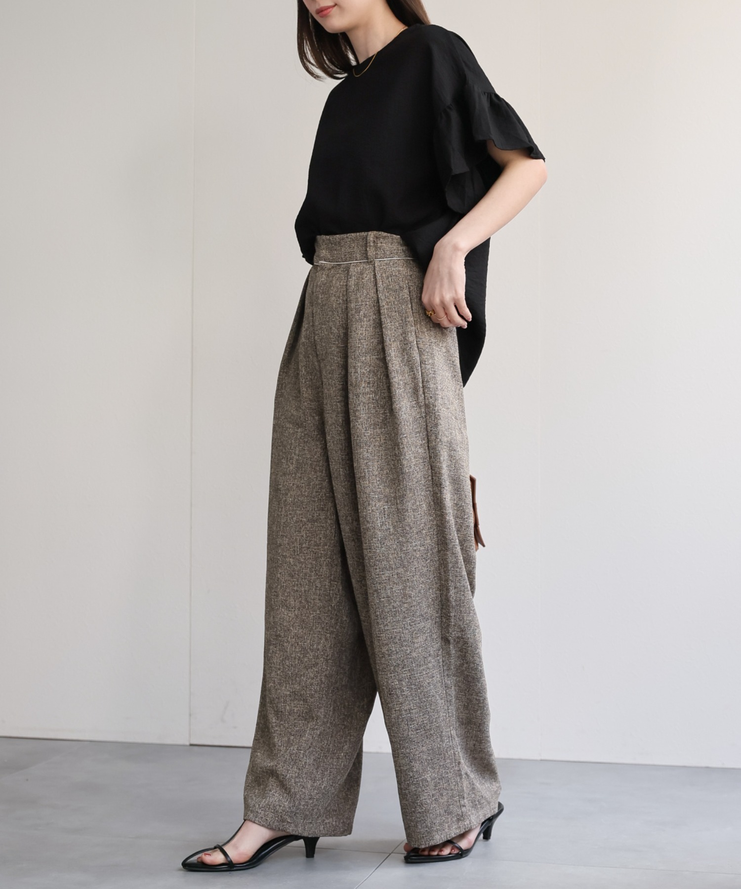 model：162cm 着用サイズ：F