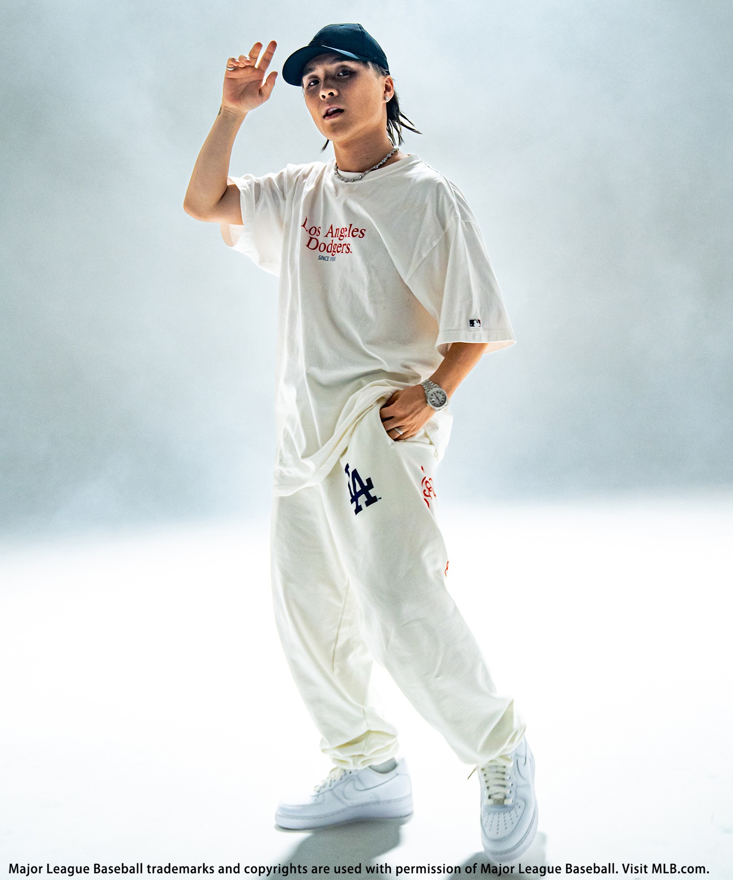 MLB】フロッキープリントスウェットパンツ BACK TO THE FIELD