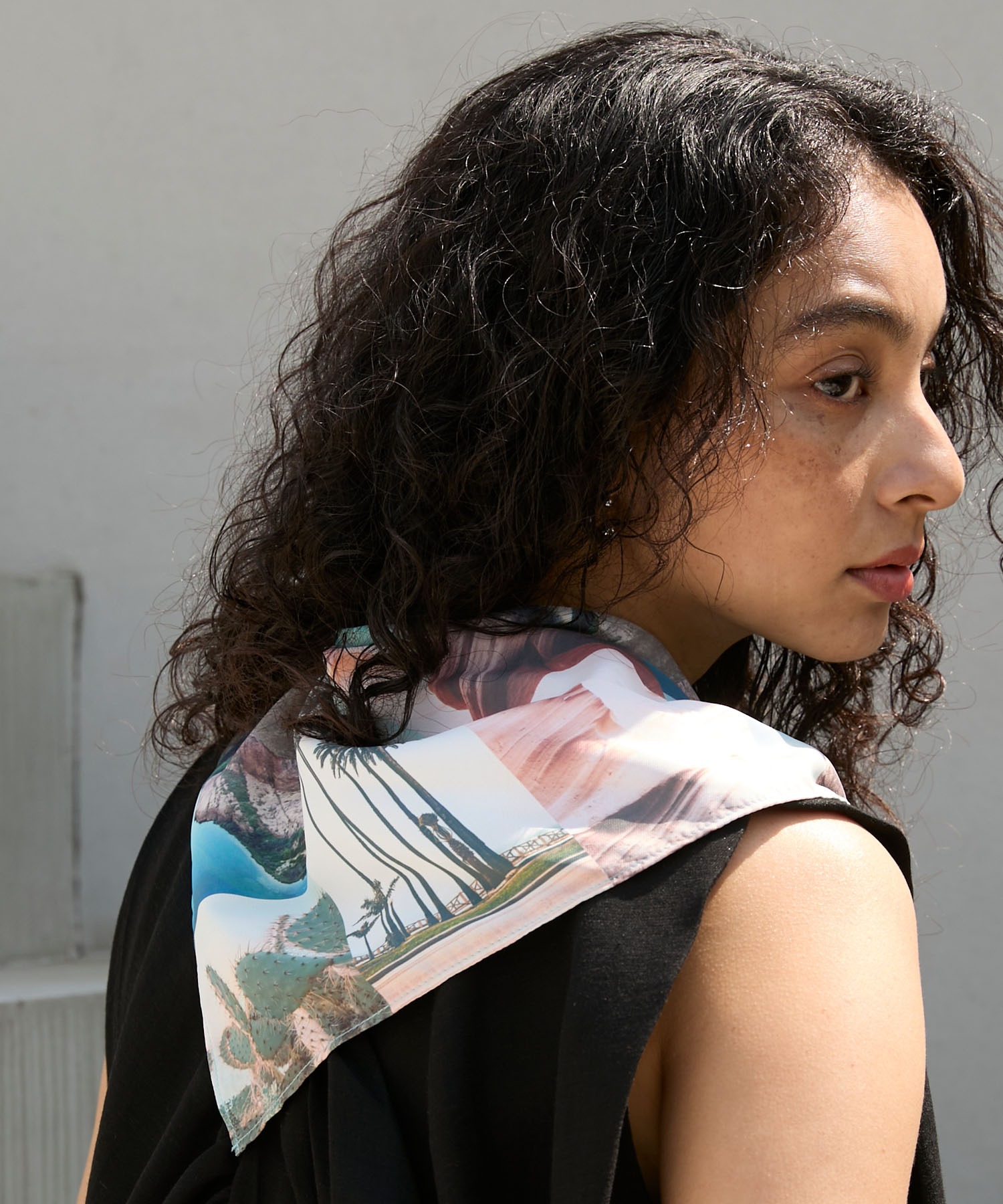 Graphic print scarf / グラフィックプリント スカーフ Stroove