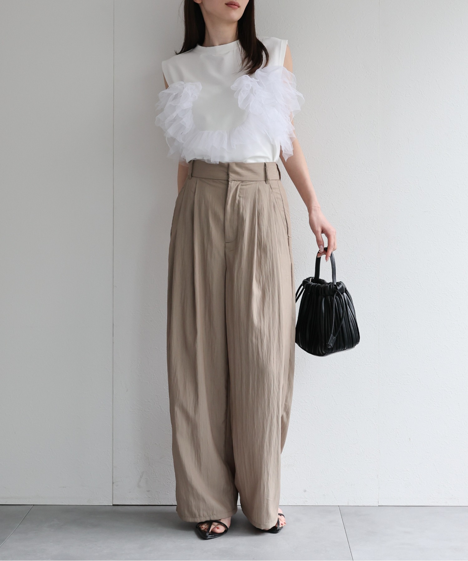 model：162cm 着用サイズ：F