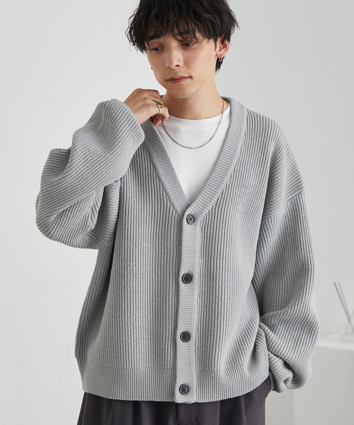 バルキー片畦編み オーバーサイズ Vネック ボリュームニット