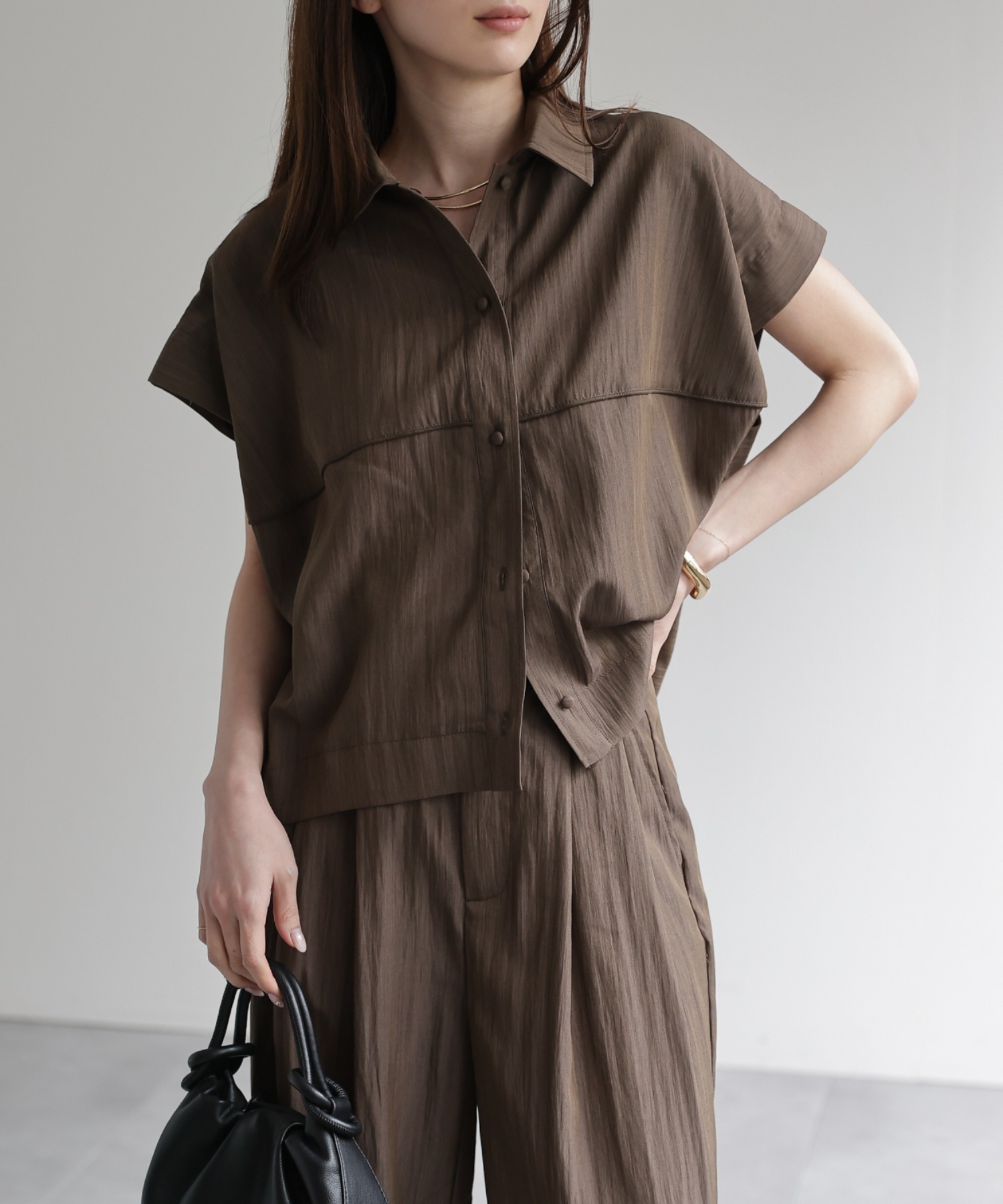 model：162cm 着用サイズ：F
