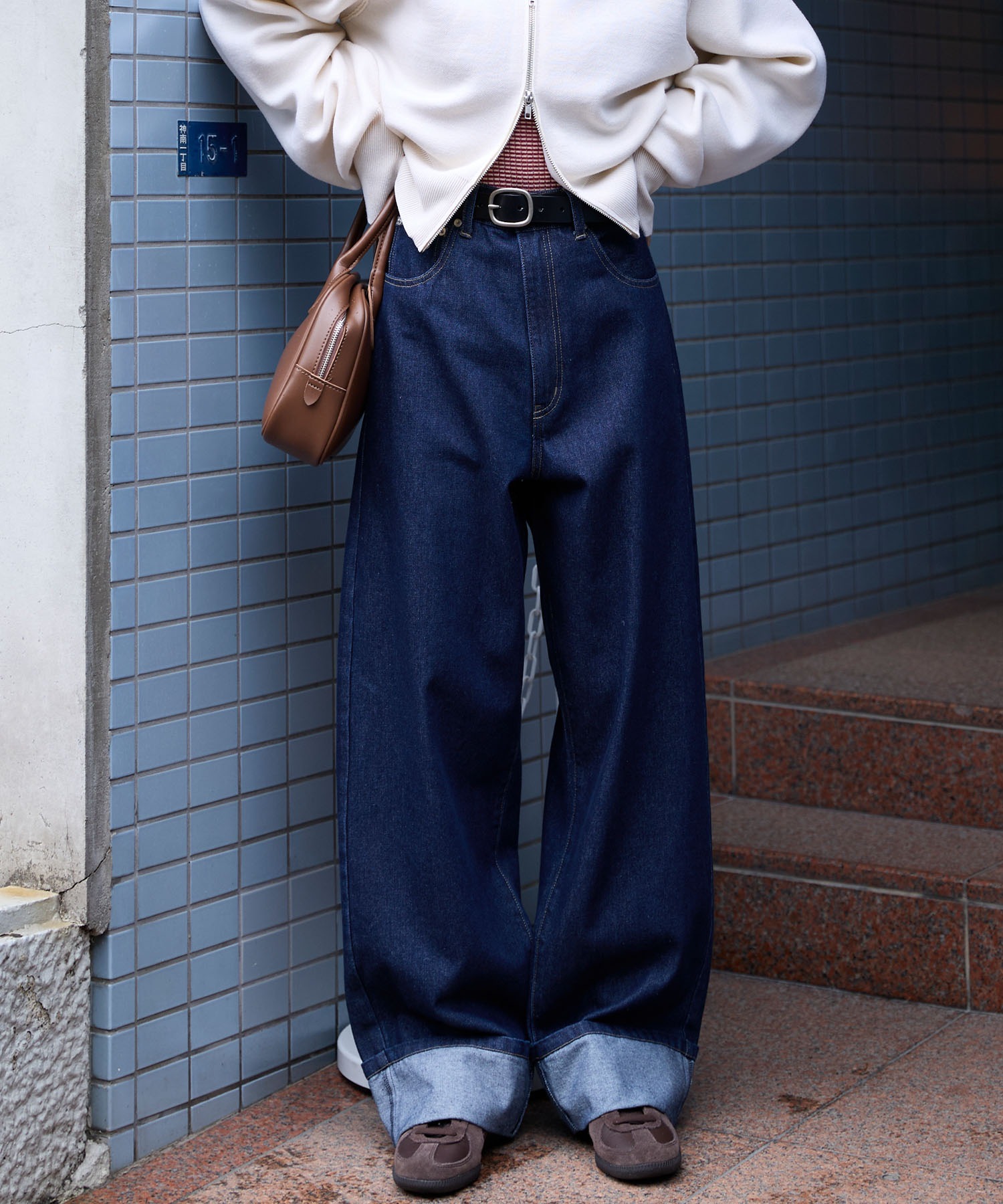 <速乾・ウォッシャブル>ヴィンテージライク ロールアップ ハイウエストルーズデニムパンツ