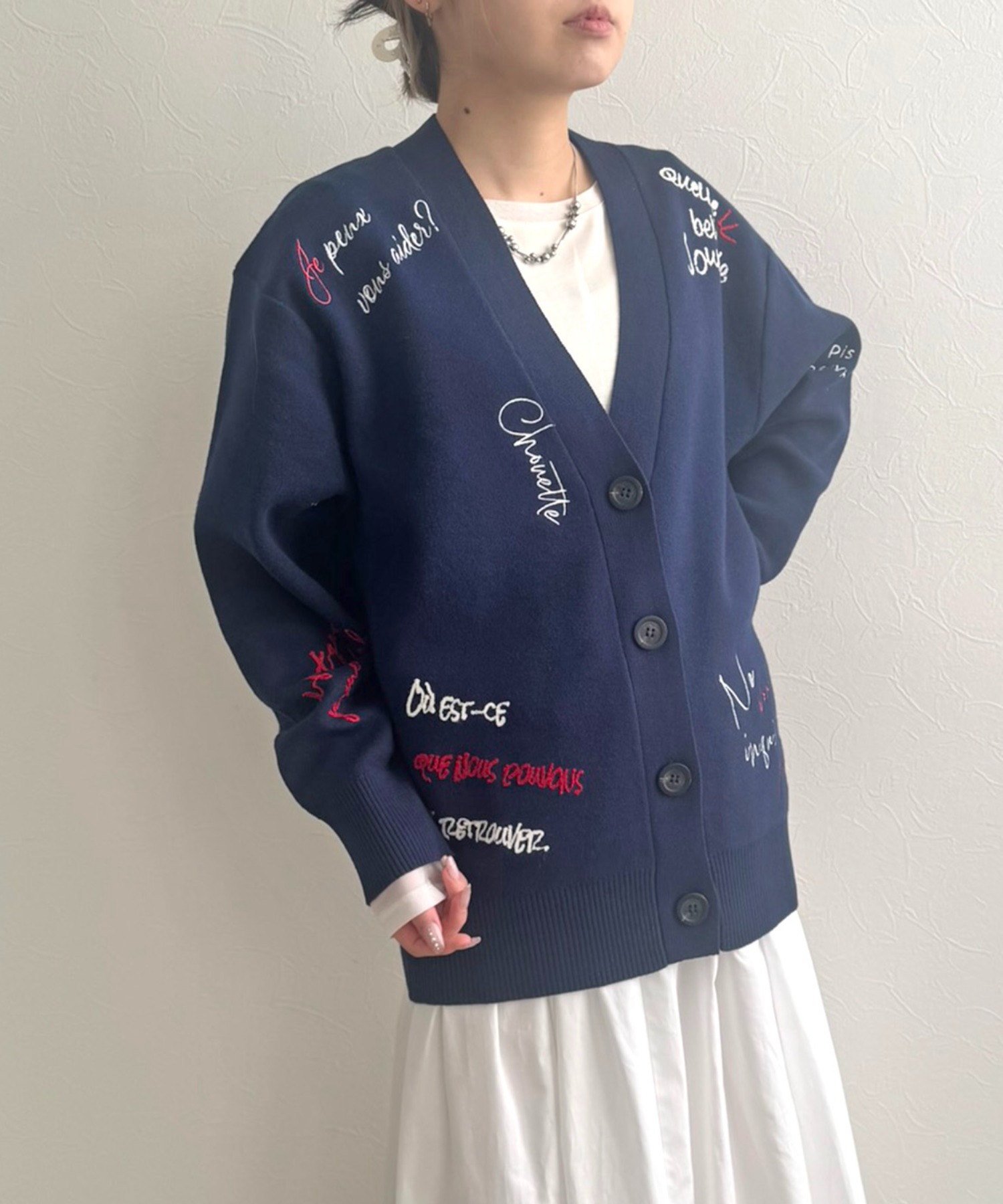 刺繍ロゴニットカーディガン LHELBIE│Eimee Law & LHELBIE 公式