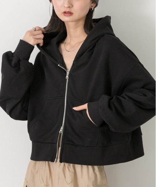 Double Zip Short Furry — короткая дубленка с шортами (шорт-куртка)