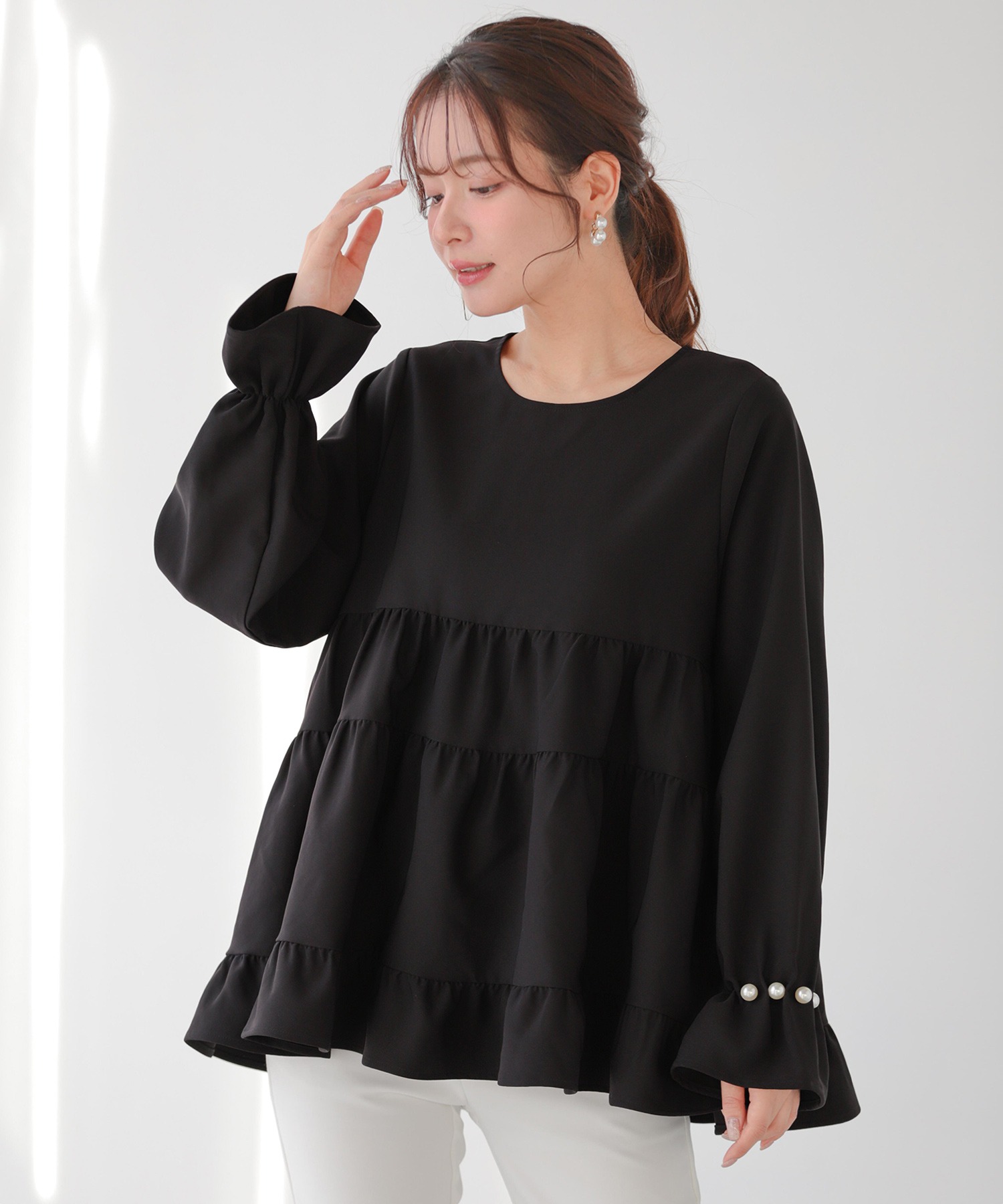 タックパール袖ティアードトップス