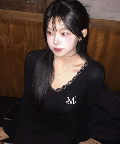 A'GEM/9 × .kom 『MUCENT/ムセント』 SUNNIOR LACE V-NECK LONG SLEEVE