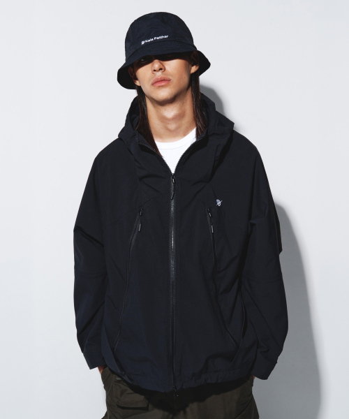 3Layer Hidden Pocket Hooded Jacket — черная куртка с тремя слоями и скрытым карманом