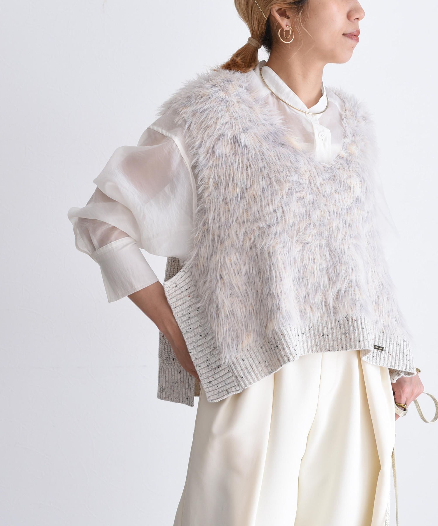 サイドスリットクロップドベスト Eimee Law│Eimee Law & LHELBIE 公式 