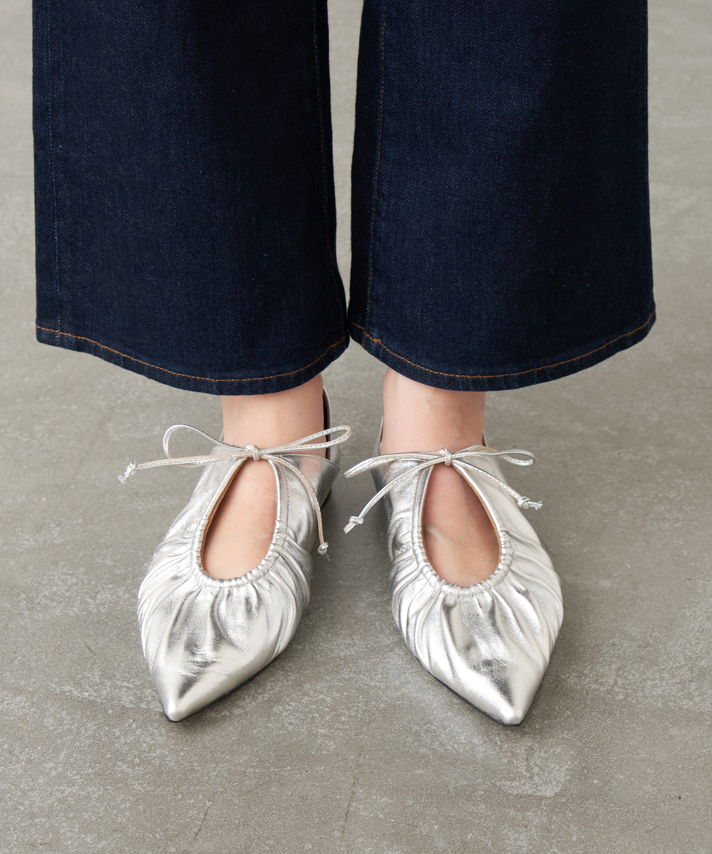 追加》MIDORI UEEDA×GRISEレザーポインテッドギャザーバブーシュ