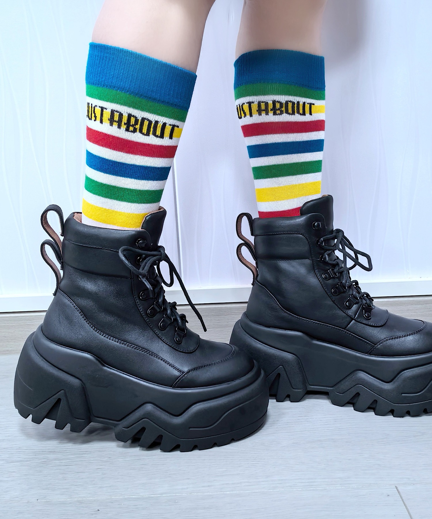 JUST ABOUT 厚底　ミドルブーツ 厚底 レースアップブーツ JUST ABOUT│Jeffrey Campbell