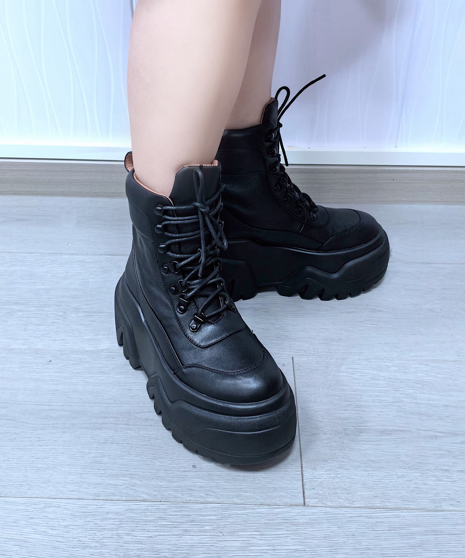 厚底 レースアップブーツ JUST ABOUT│Jeffrey Campbell