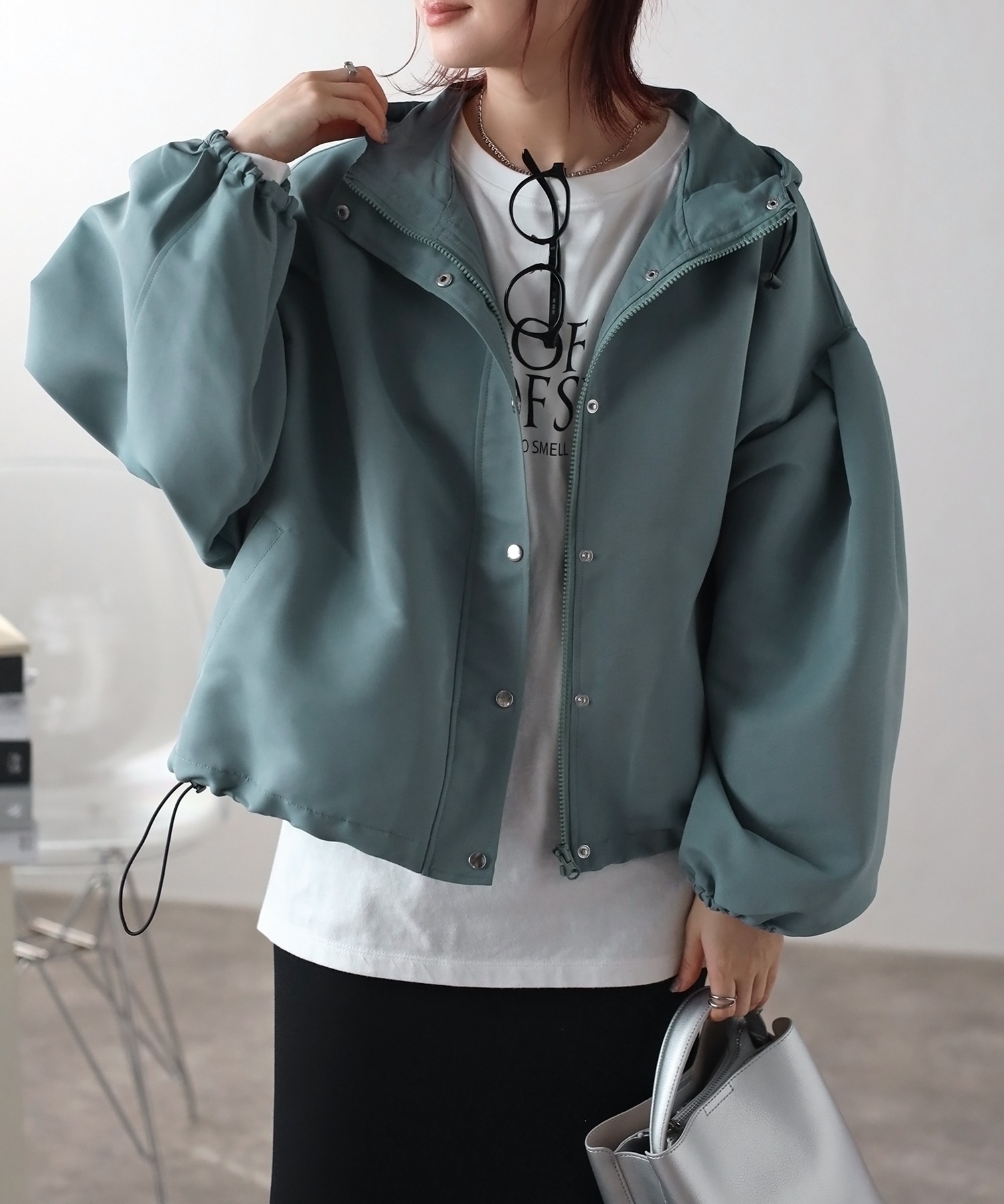 ブルー