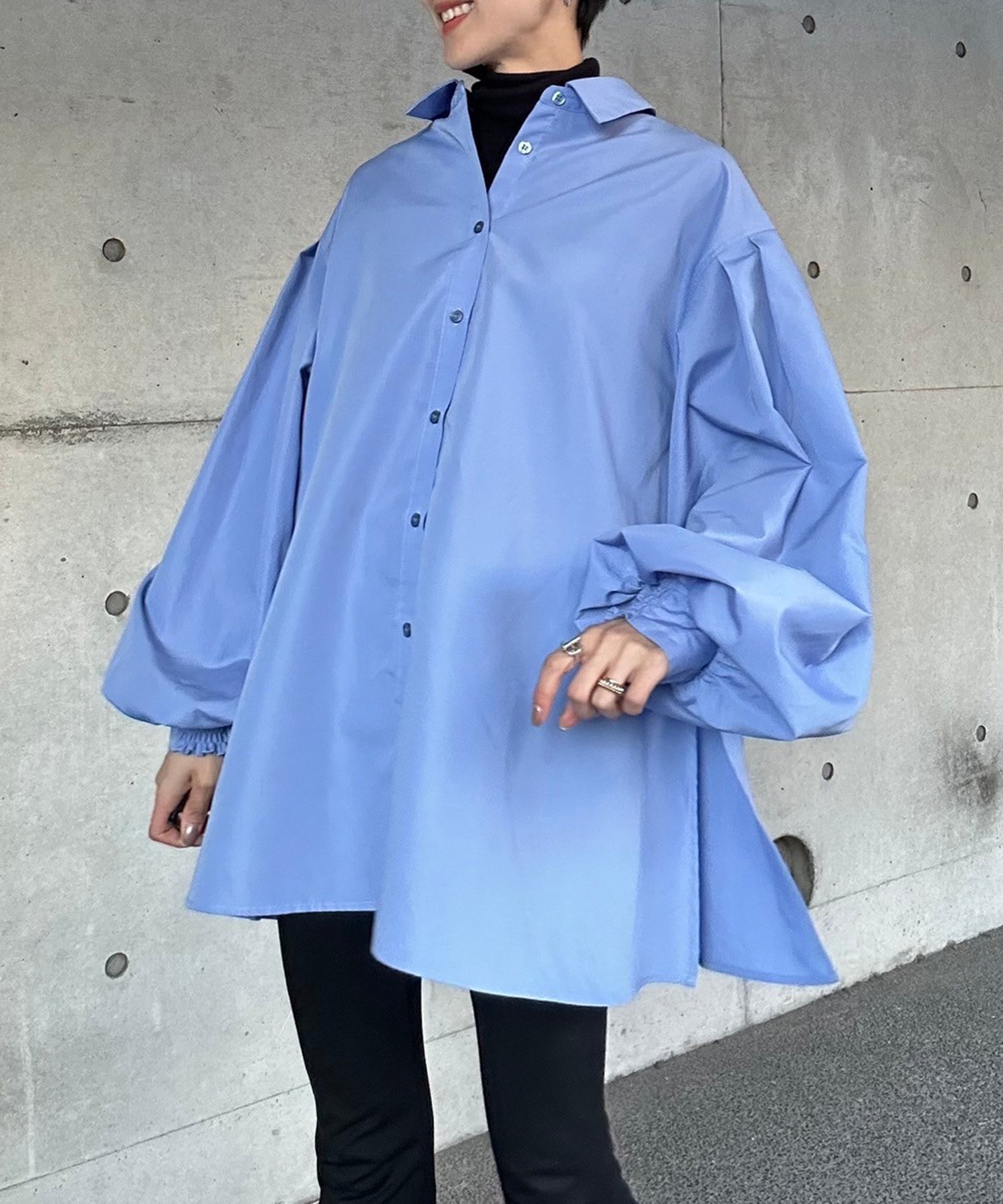 サックスブルー